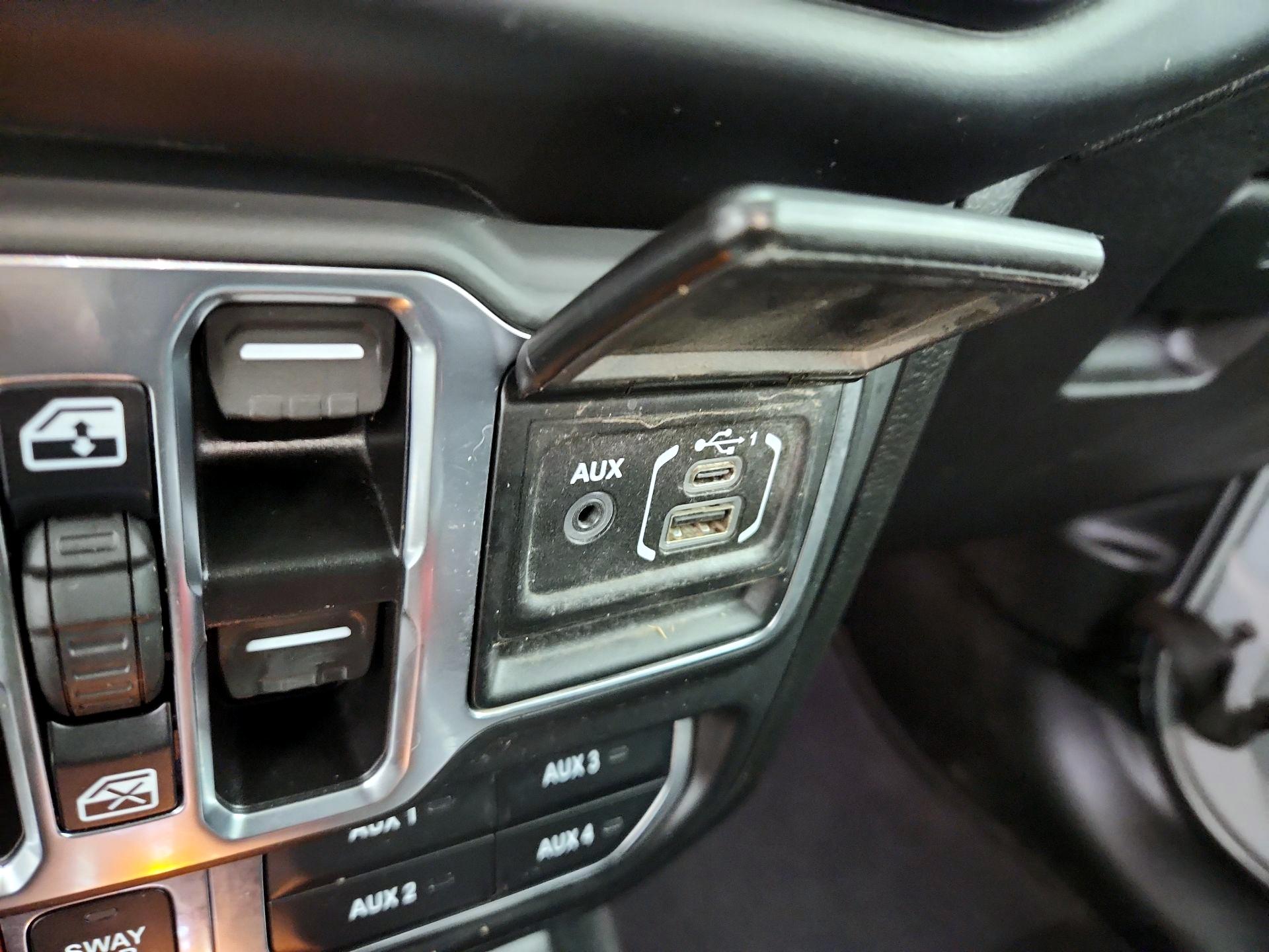 Thumbnail: 2023 Jeep Wrangler - 19