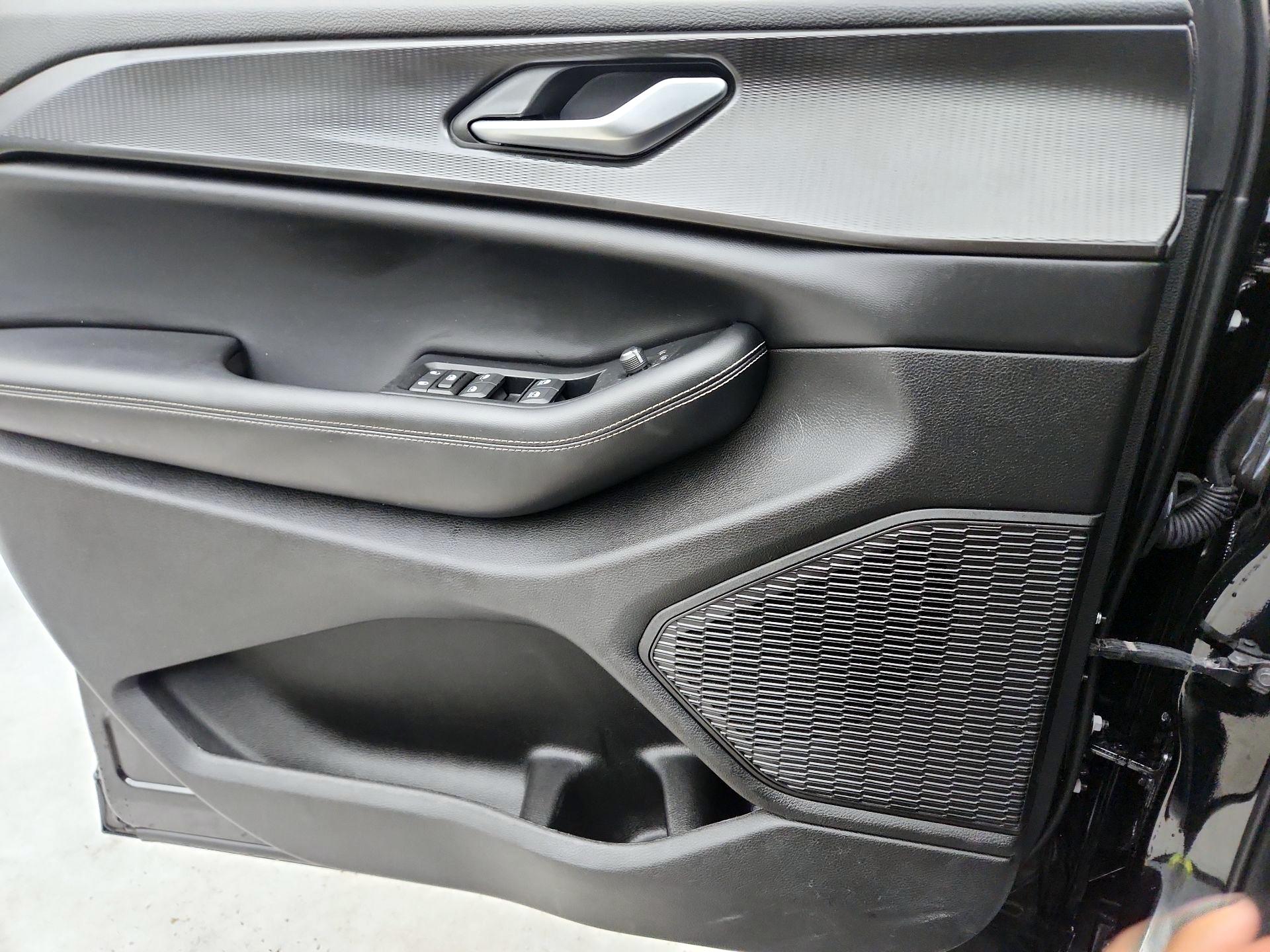 Thumbnail: 2023 Jeep Grand Cherokee L - 12