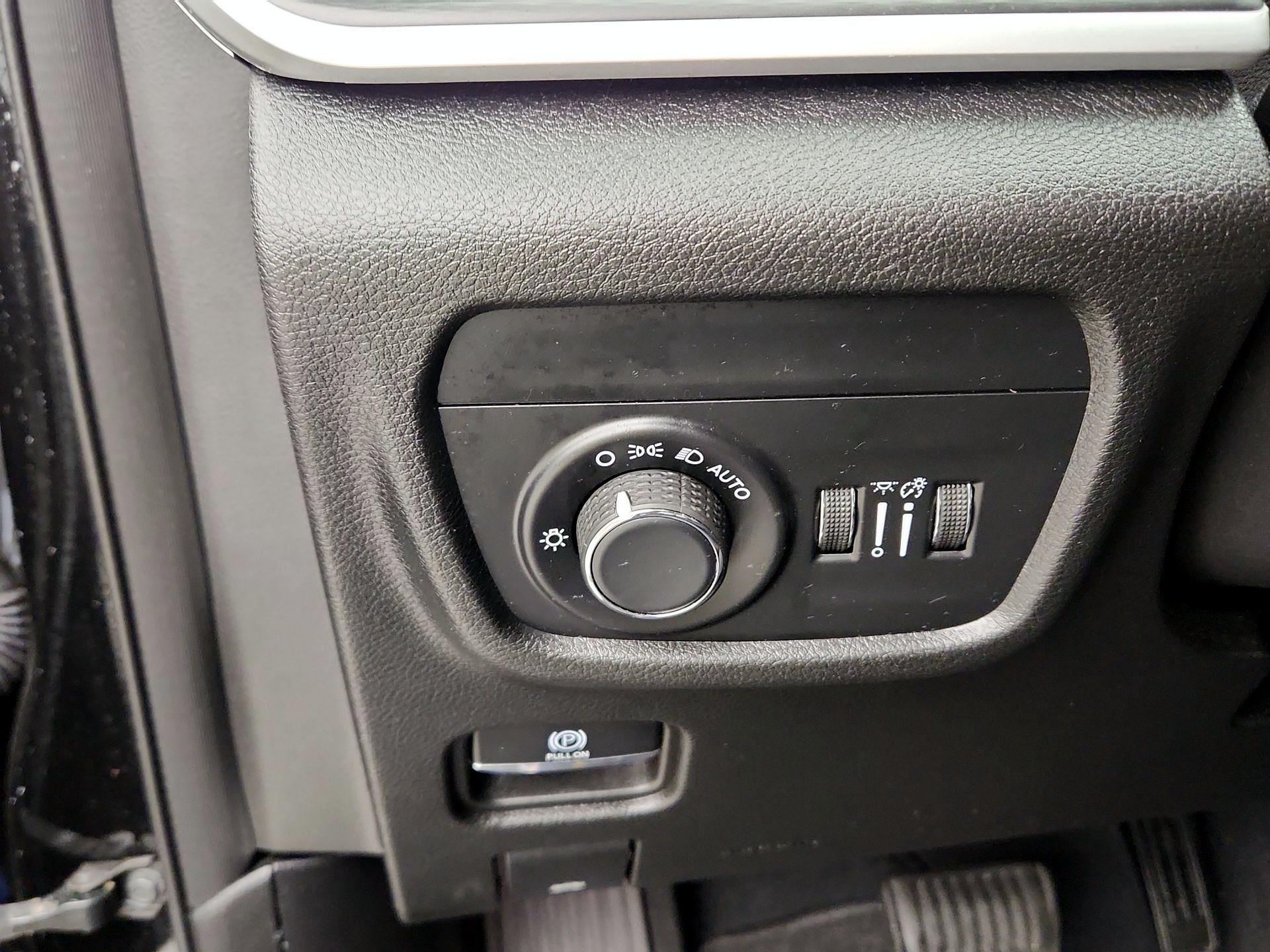 Thumbnail: 2023 Jeep Grand Cherokee L - 13