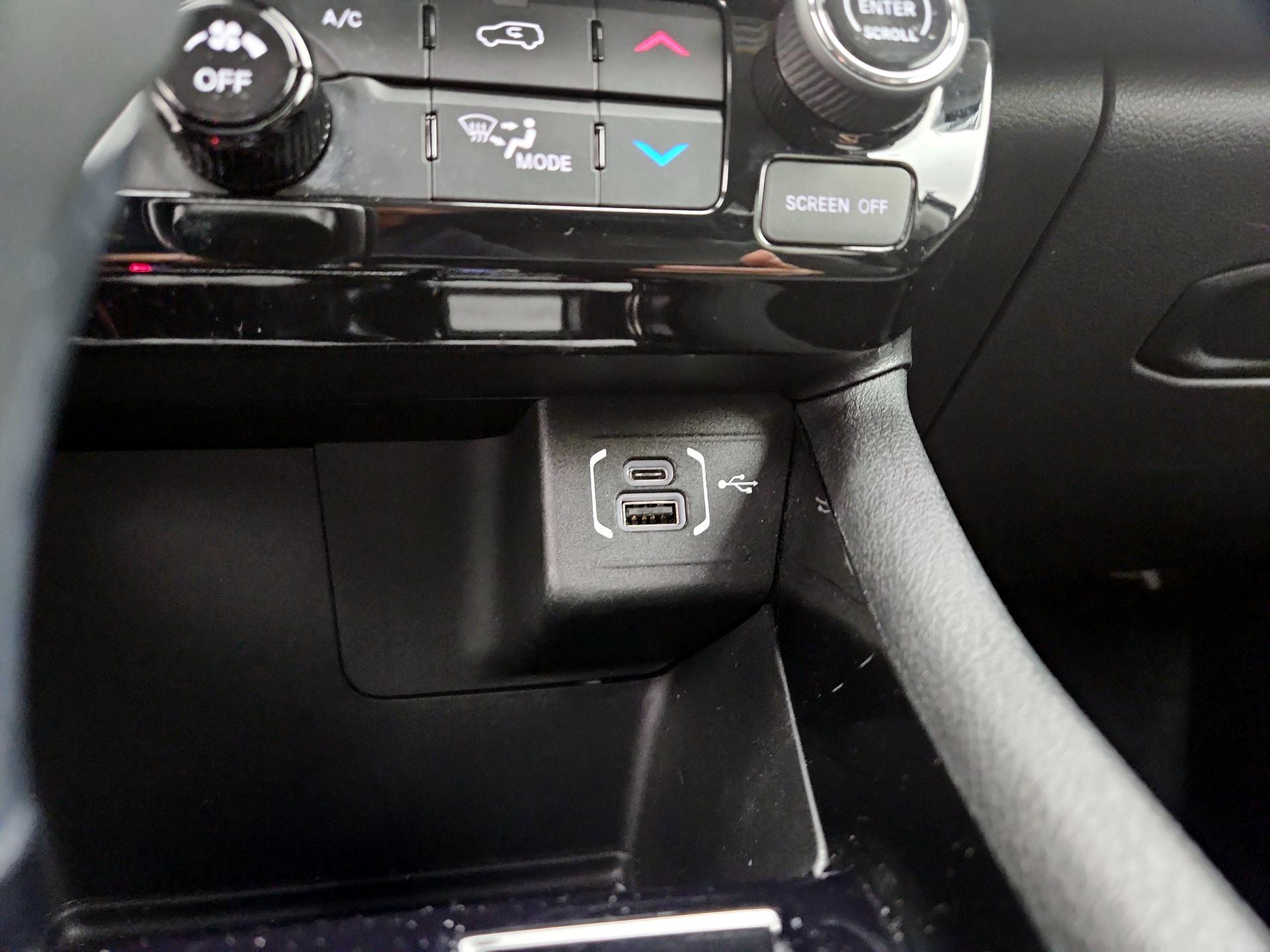 Thumbnail: 2022 Jeep Compass - 18