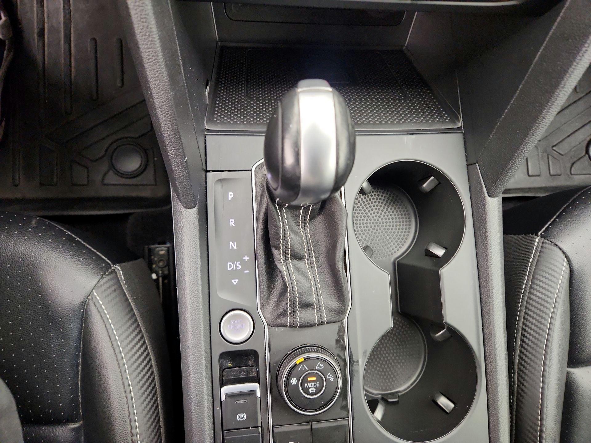 Thumbnail: 2021 Volkswagen Atlas - 17