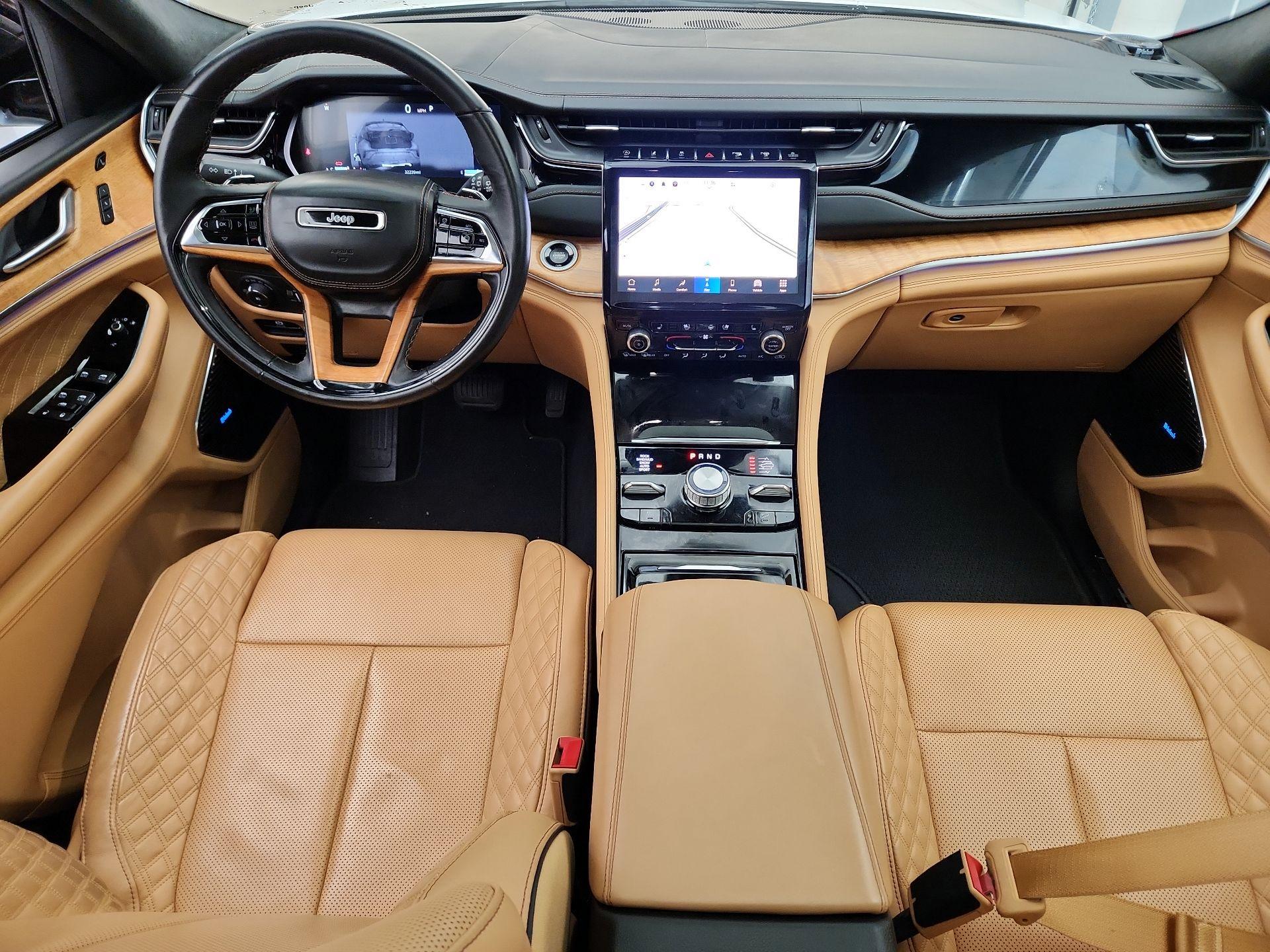 Thumbnail: 2022 Jeep Grand Cherokee - 9