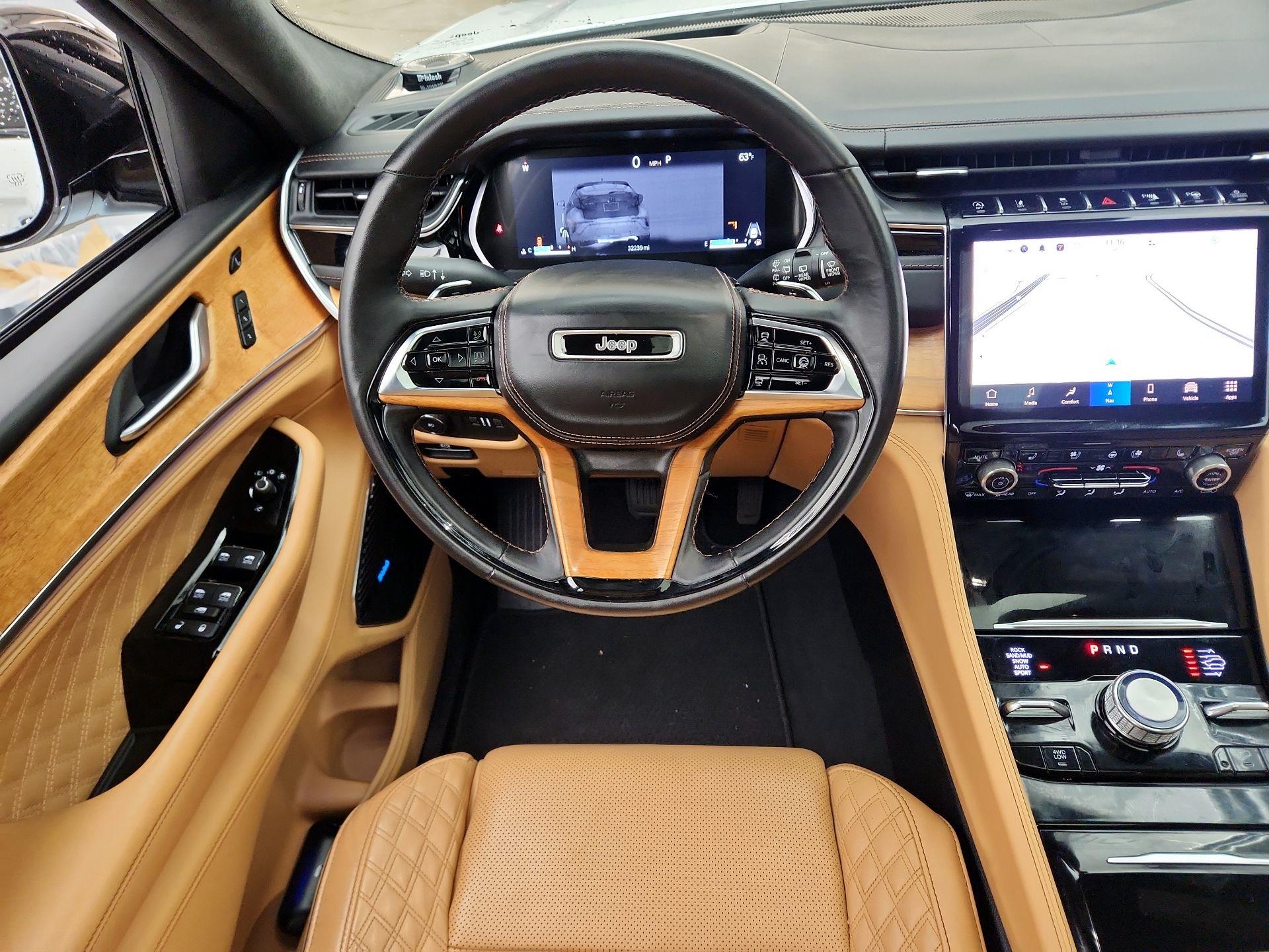 Thumbnail: 2022 Jeep Grand Cherokee - 10