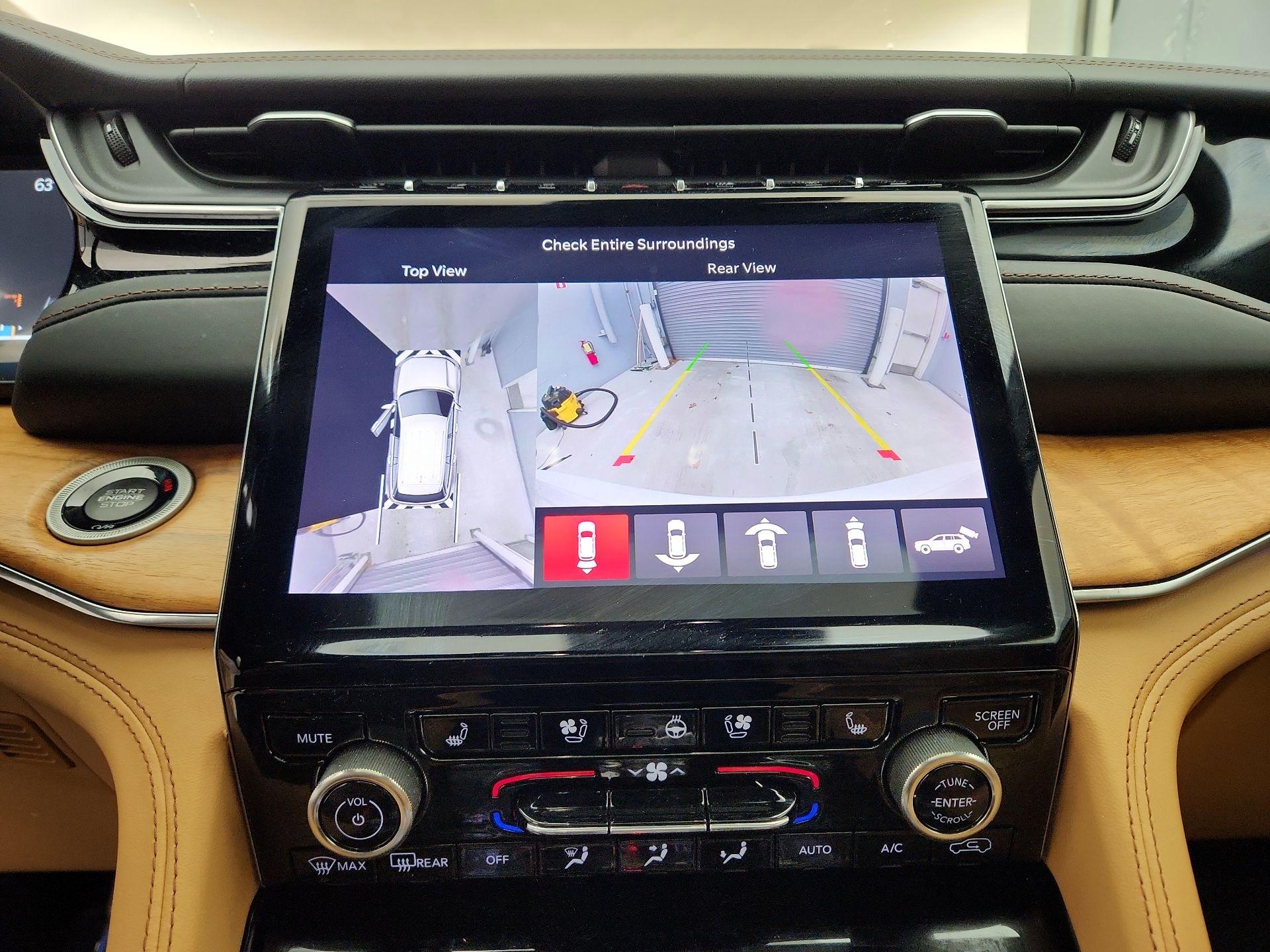 Thumbnail: 2022 Jeep Grand Cherokee - 15