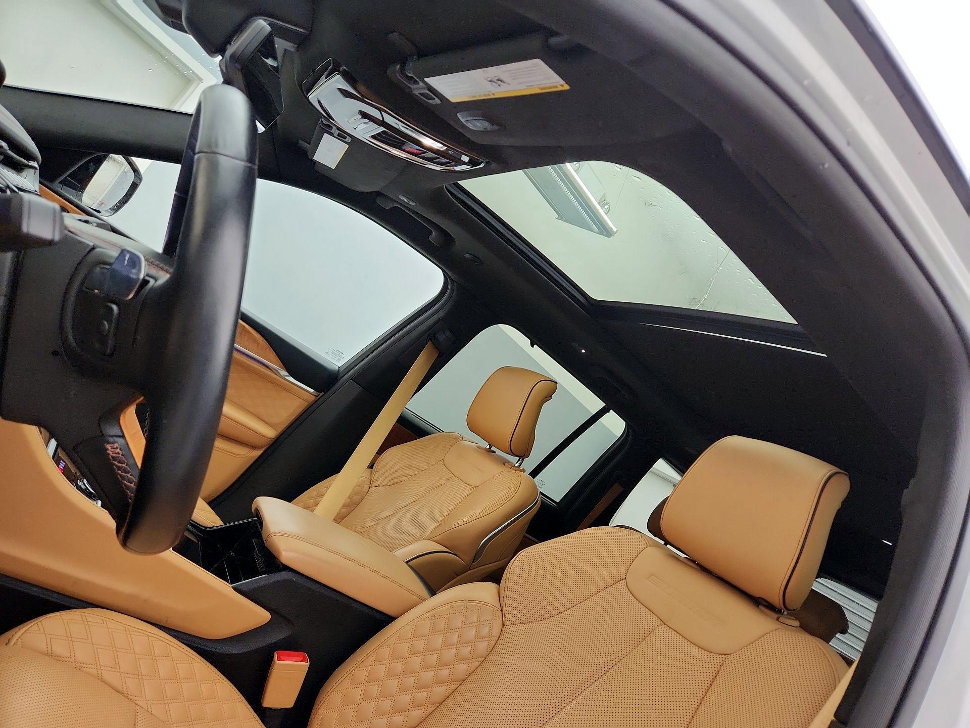 Thumbnail: 2022 Jeep Grand Cherokee - 20