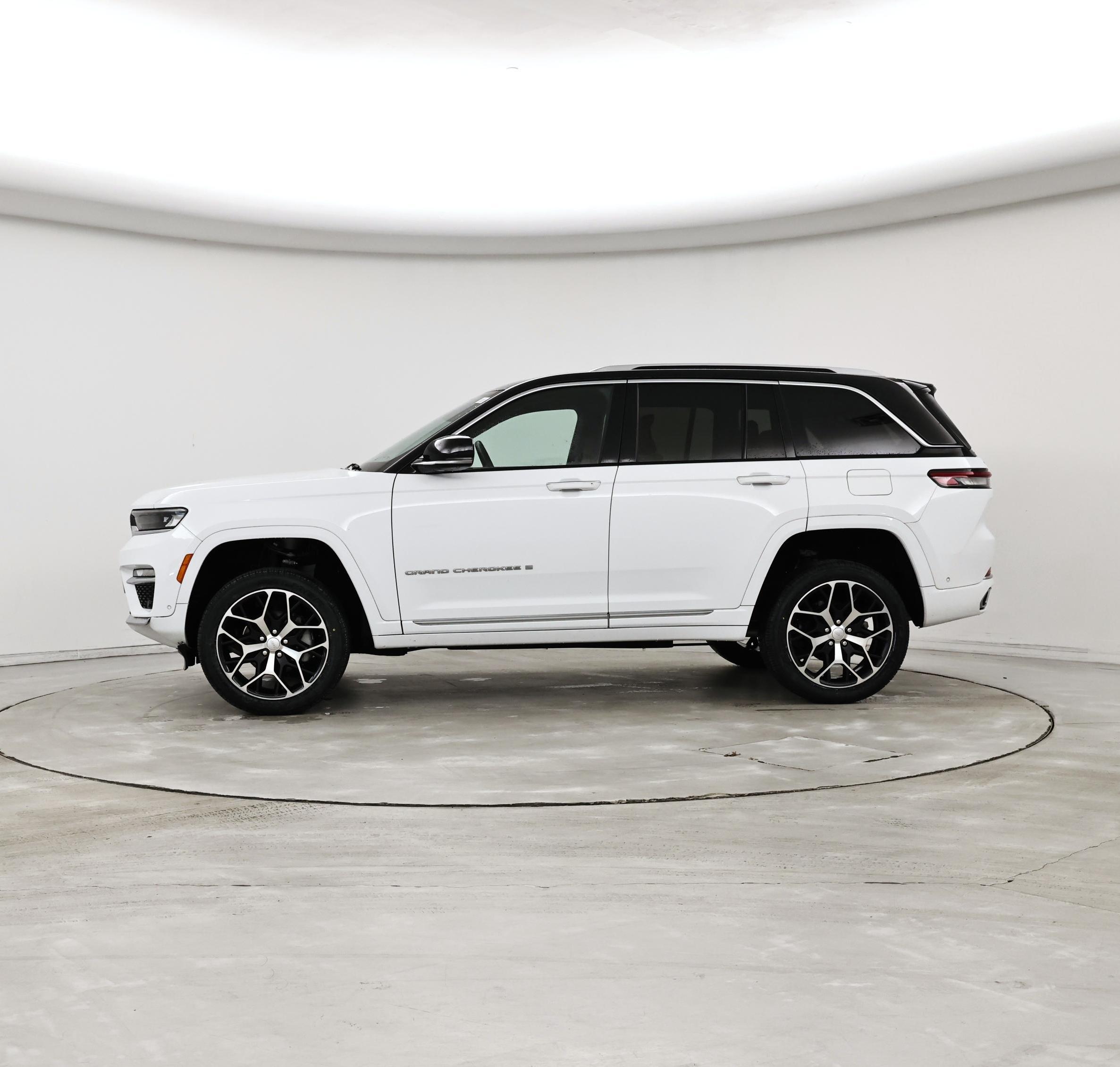 Thumbnail: 2022 Jeep Grand Cherokee - 3