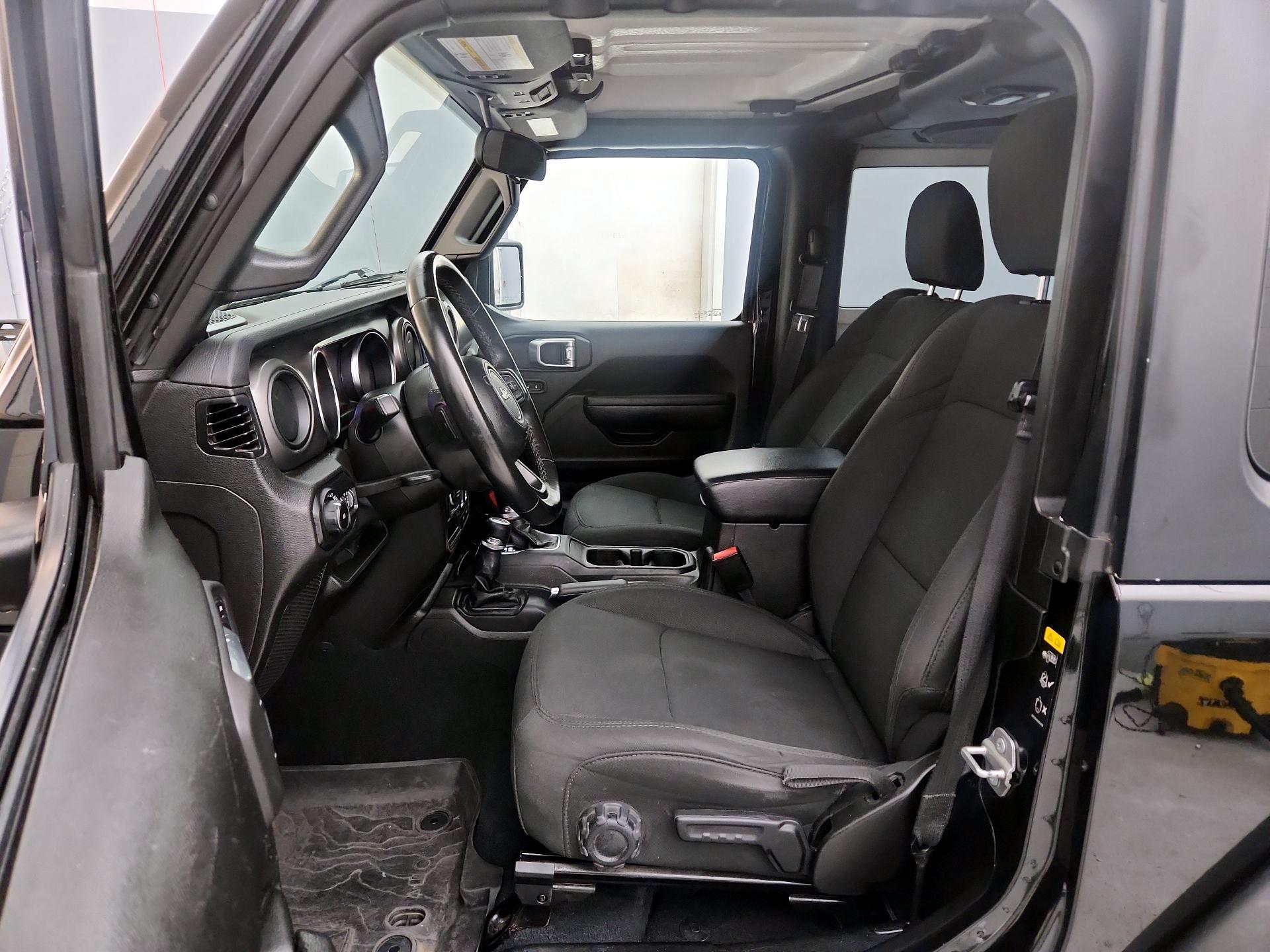 Thumbnail: 2022 Jeep Wrangler - 11