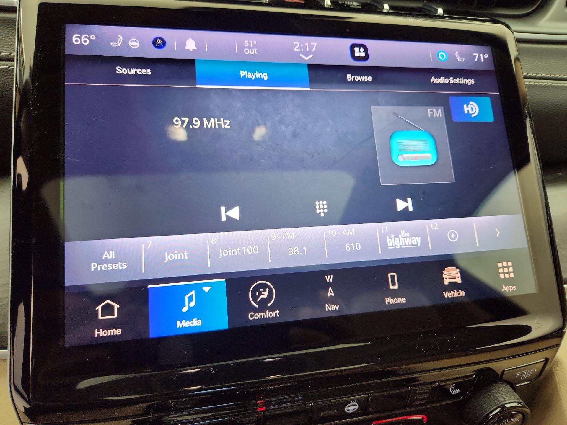 Thumbnail: 2021 Jeep Grand Cherokee L - 16