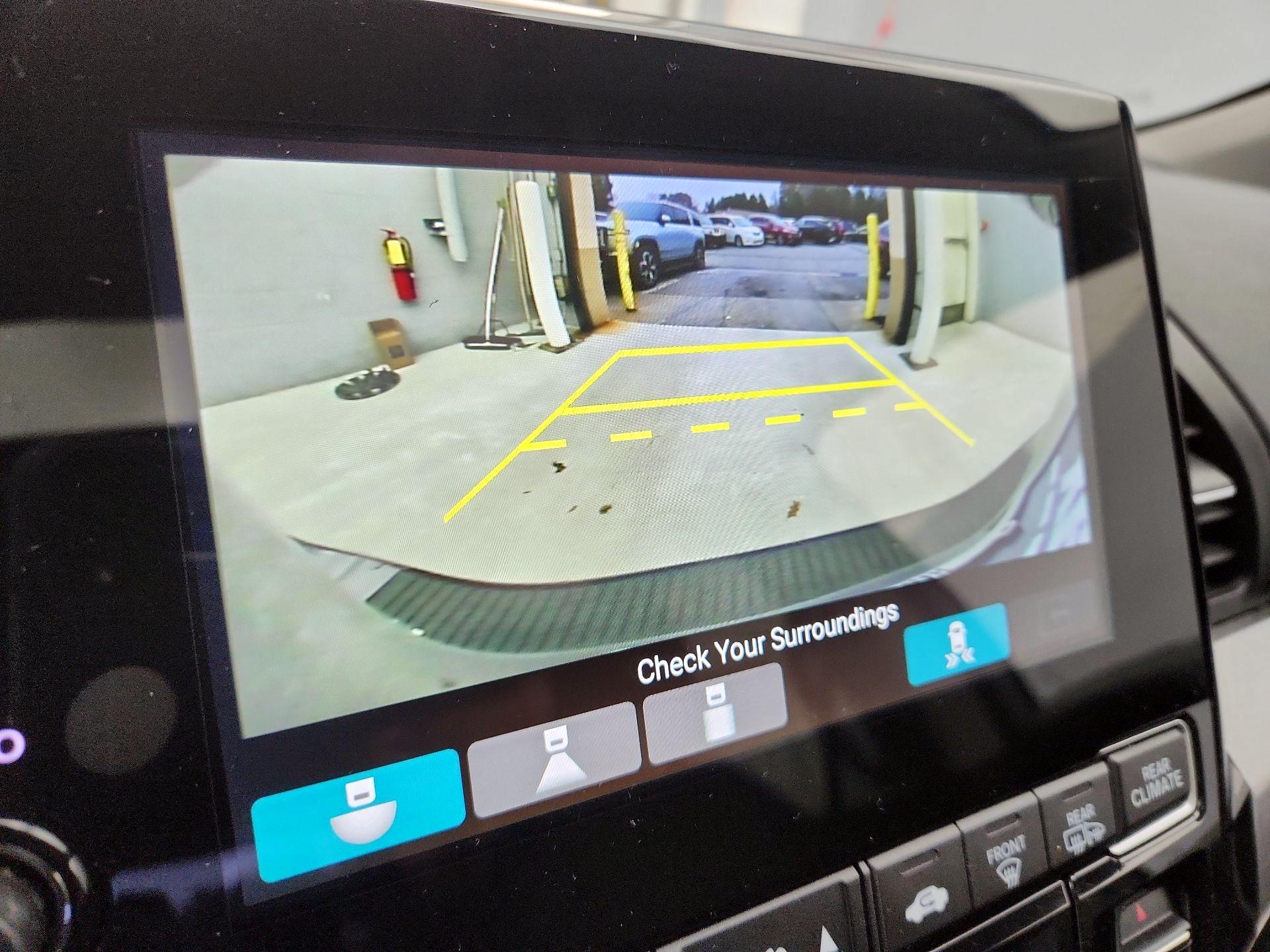 Thumbnail: 2023 Honda Odyssey - 15