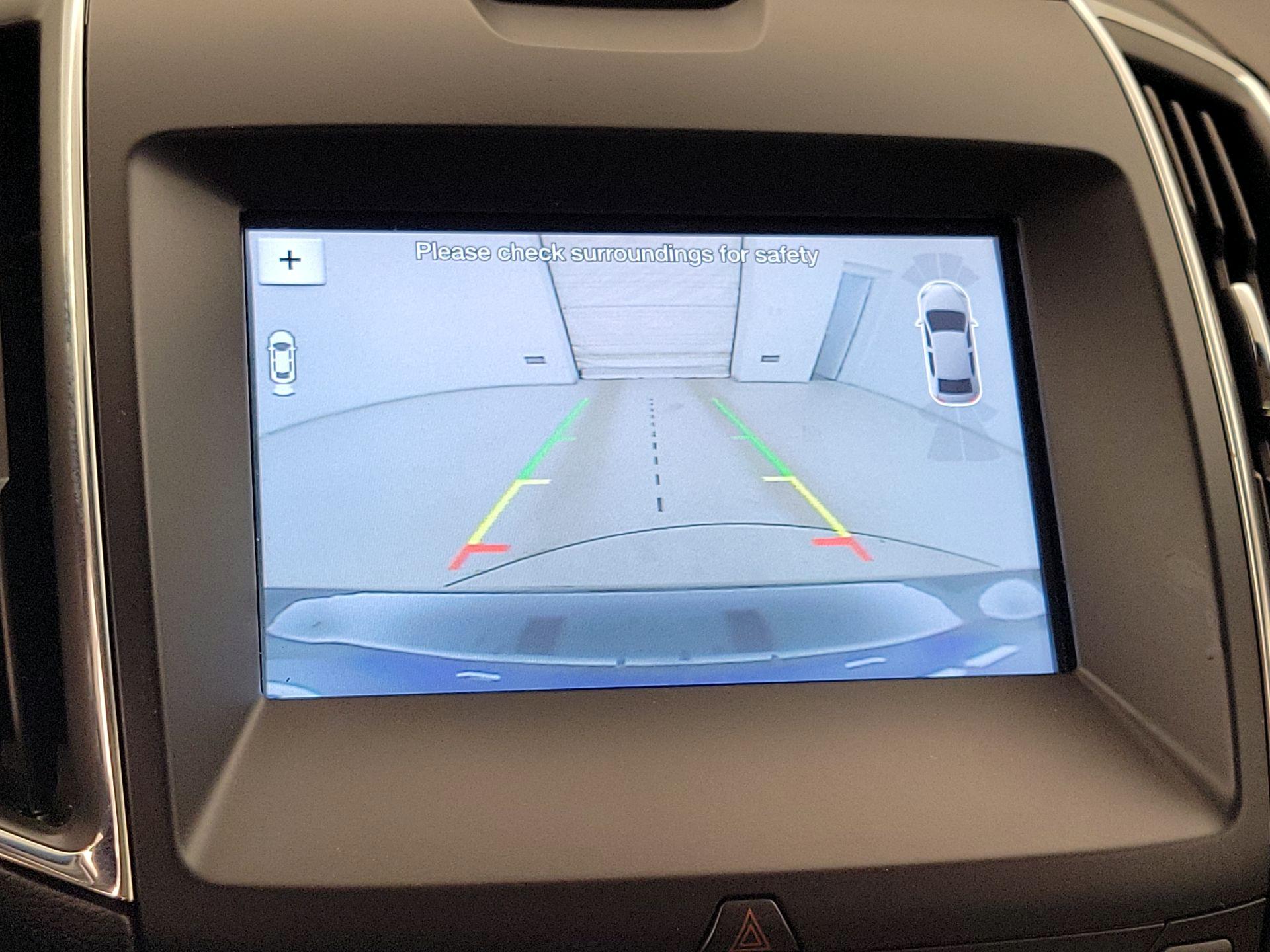 Thumbnail: 2017 Ford Edge - 15