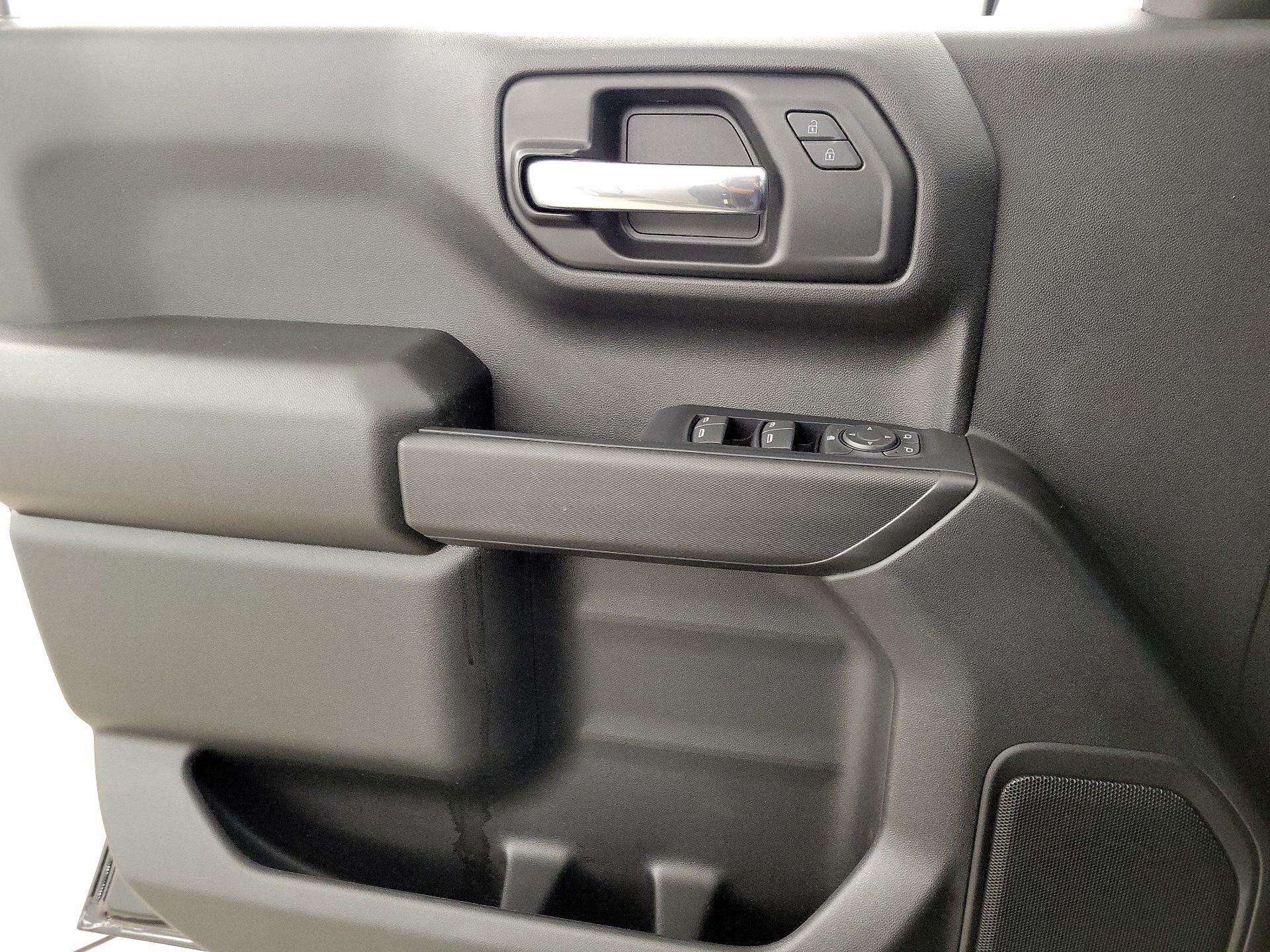 Thumbnail: 2019 Chevrolet Silverado 1500 - 12