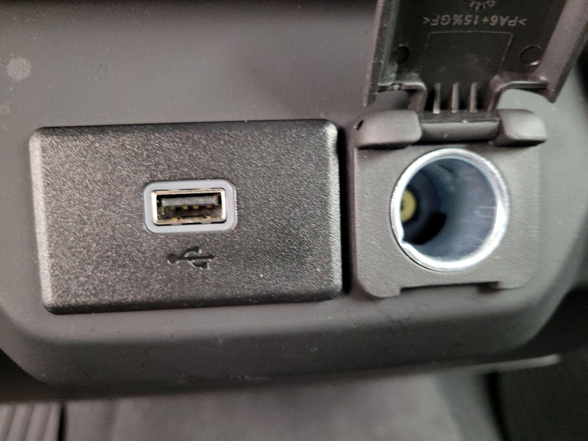 Thumbnail: 2019 Chevrolet Silverado 1500 - 18