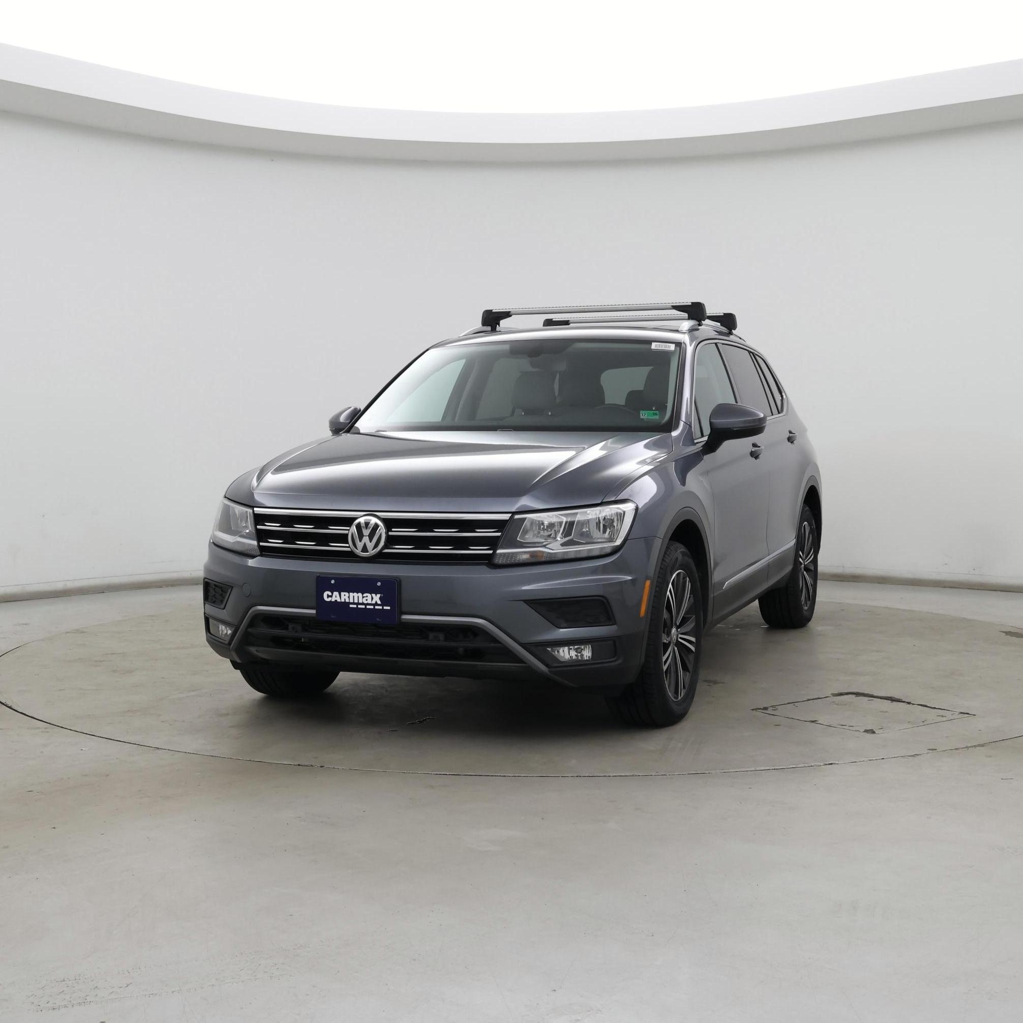 Thumbnail: 2019 Volkswagen Tiguan - 4