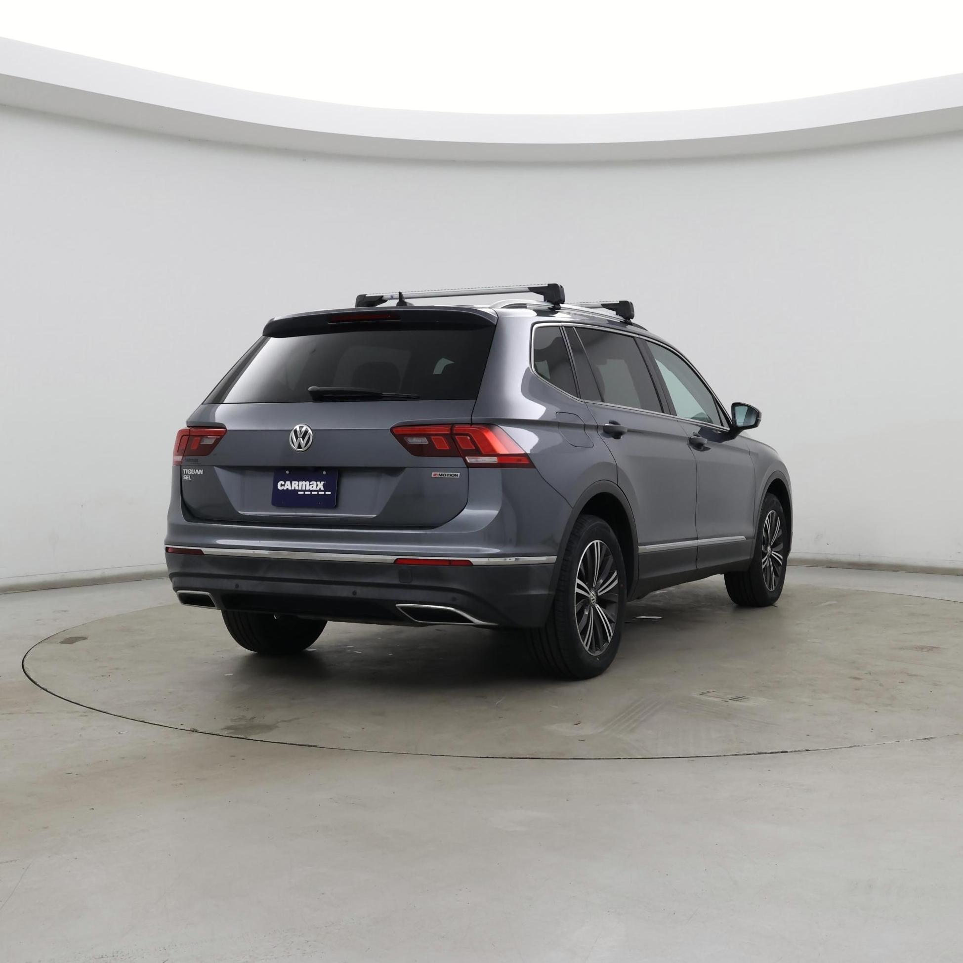 Thumbnail: 2019 Volkswagen Tiguan - 8