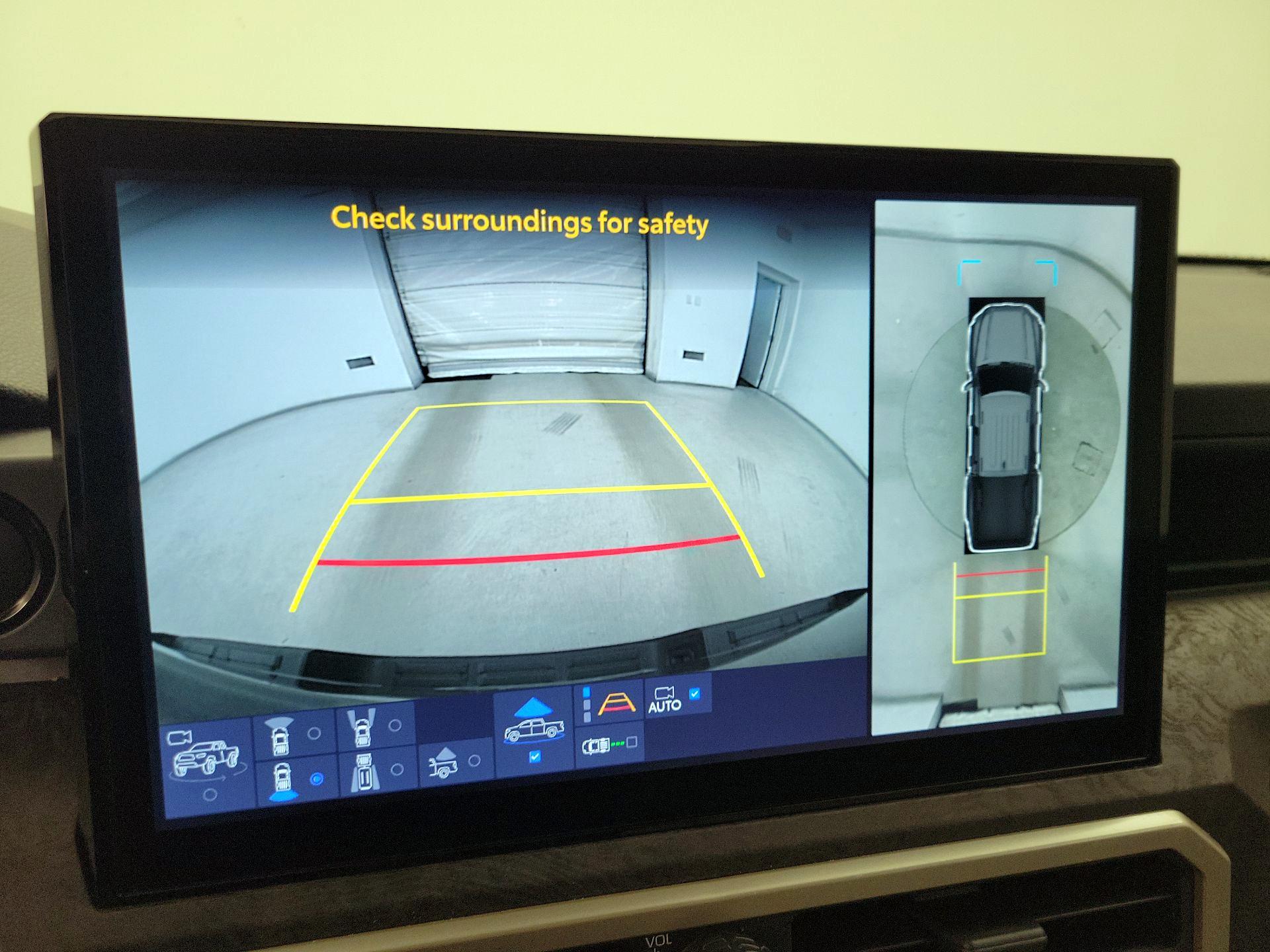 Thumbnail: 2024 Toyota Tacoma - 15