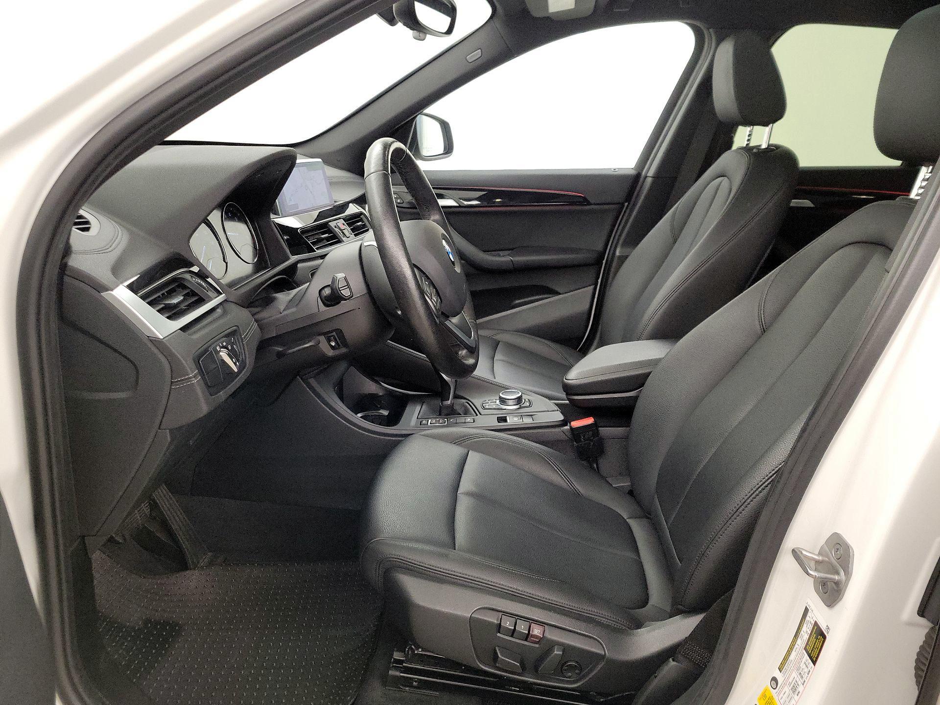 Thumbnail: 2022 BMW X1 - 11