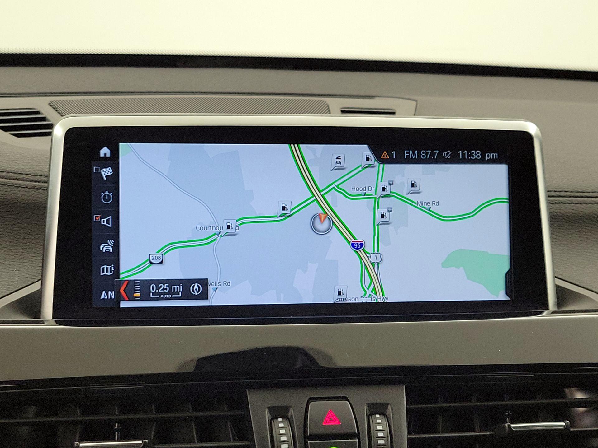 Thumbnail: 2022 BMW X1 - 14