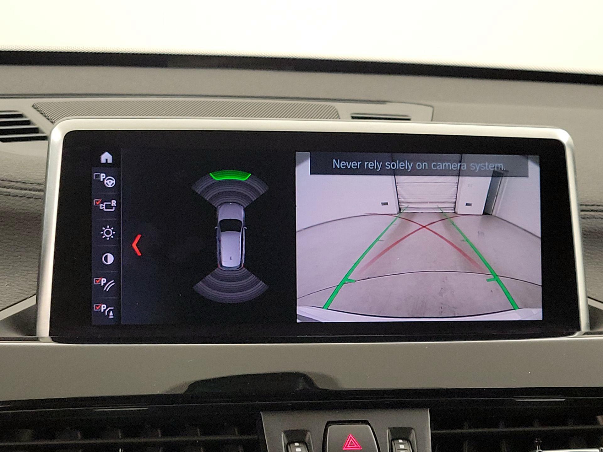 Thumbnail: 2022 BMW X1 - 15