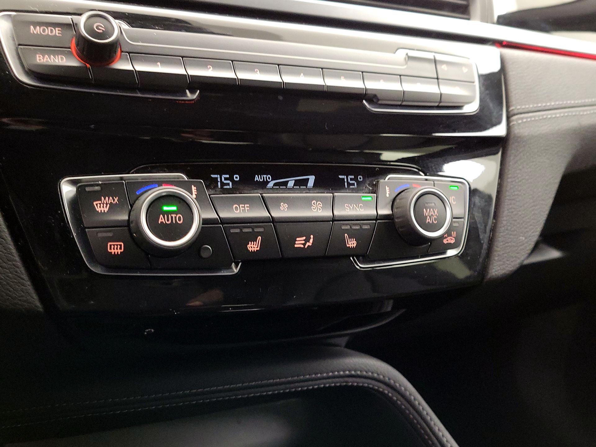 Thumbnail: 2022 BMW X1 - 17