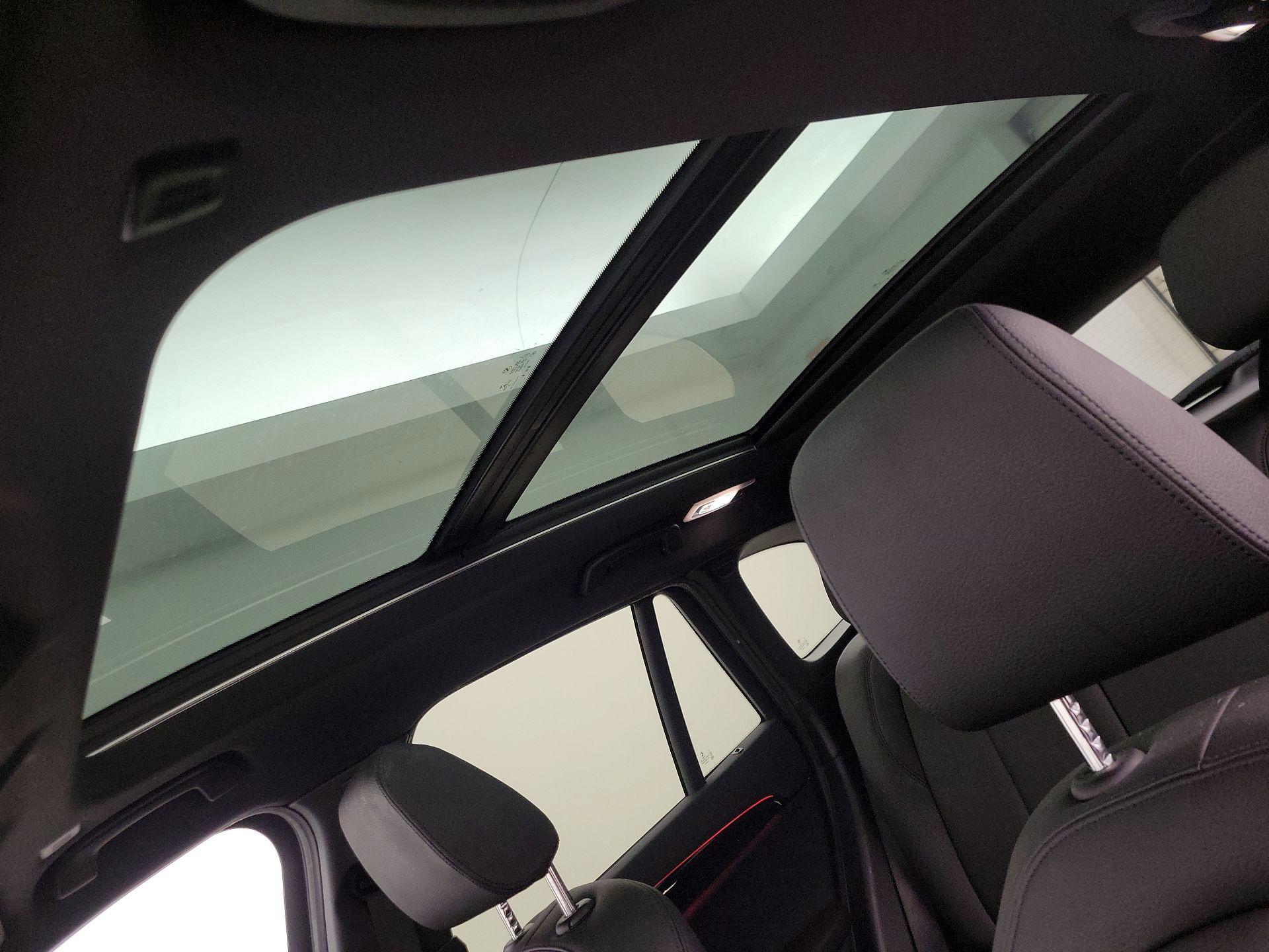 Thumbnail: 2022 BMW X1 - 20