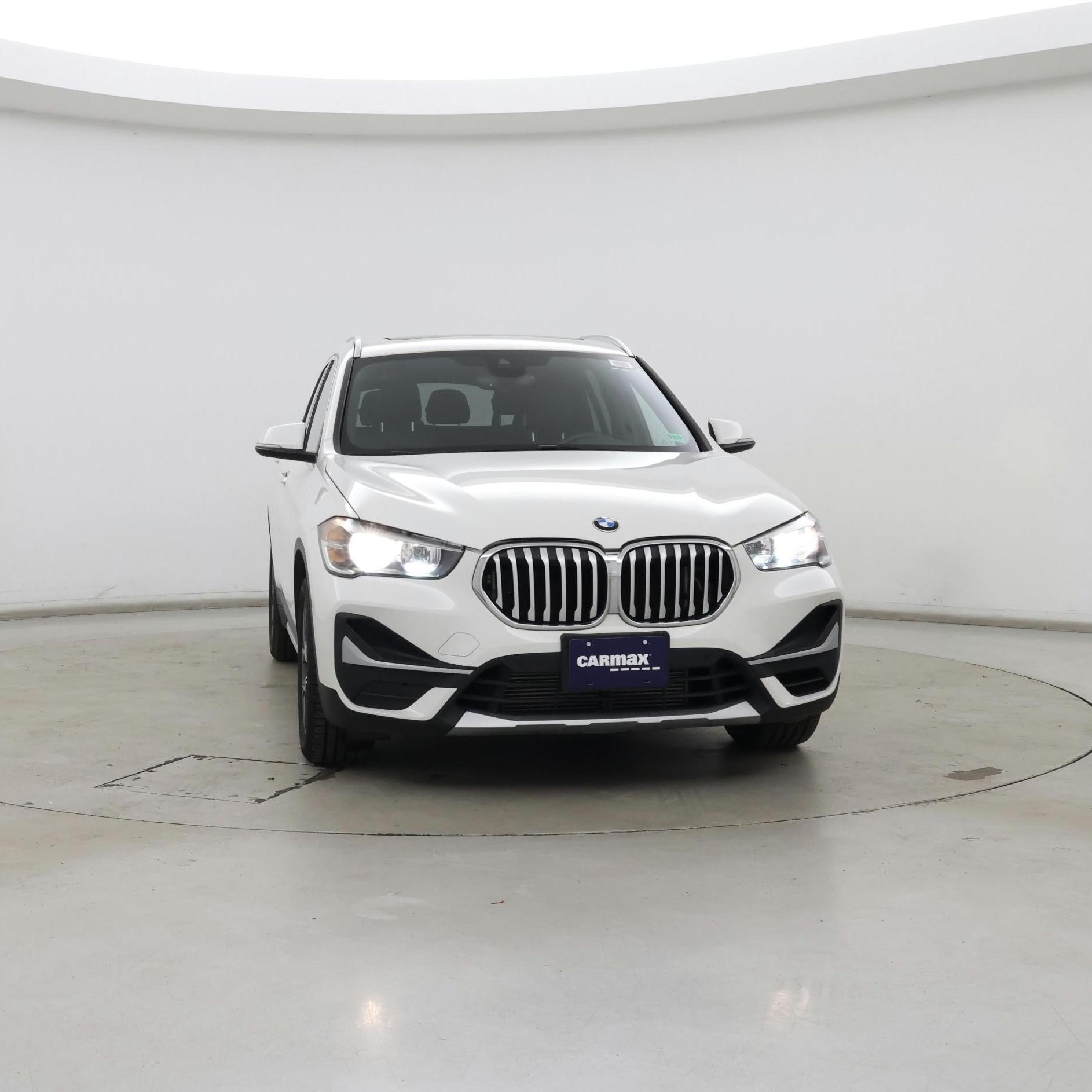 Thumbnail: 2022 BMW X1 - 5