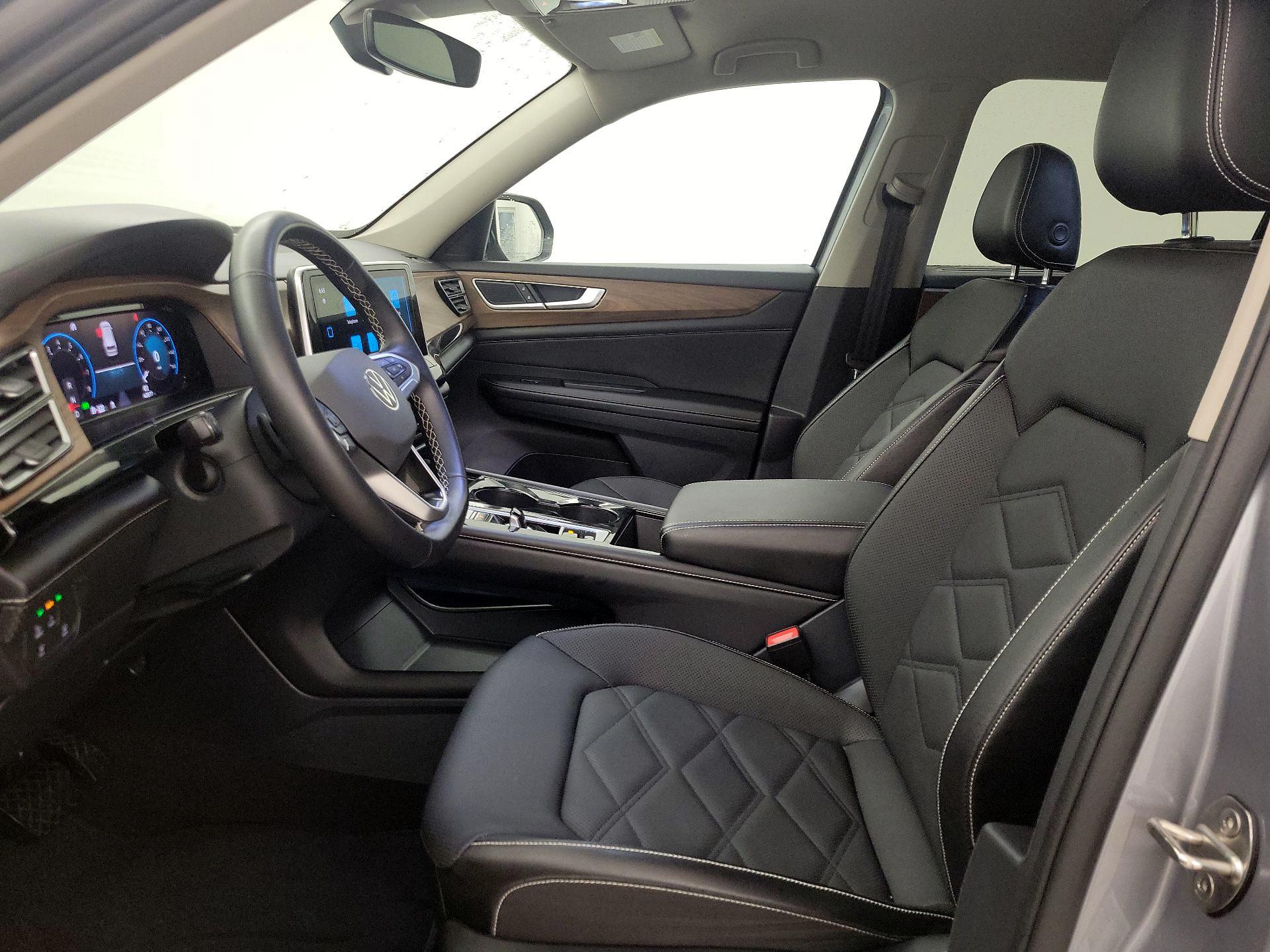 Thumbnail: 2024 Volkswagen Atlas - 11