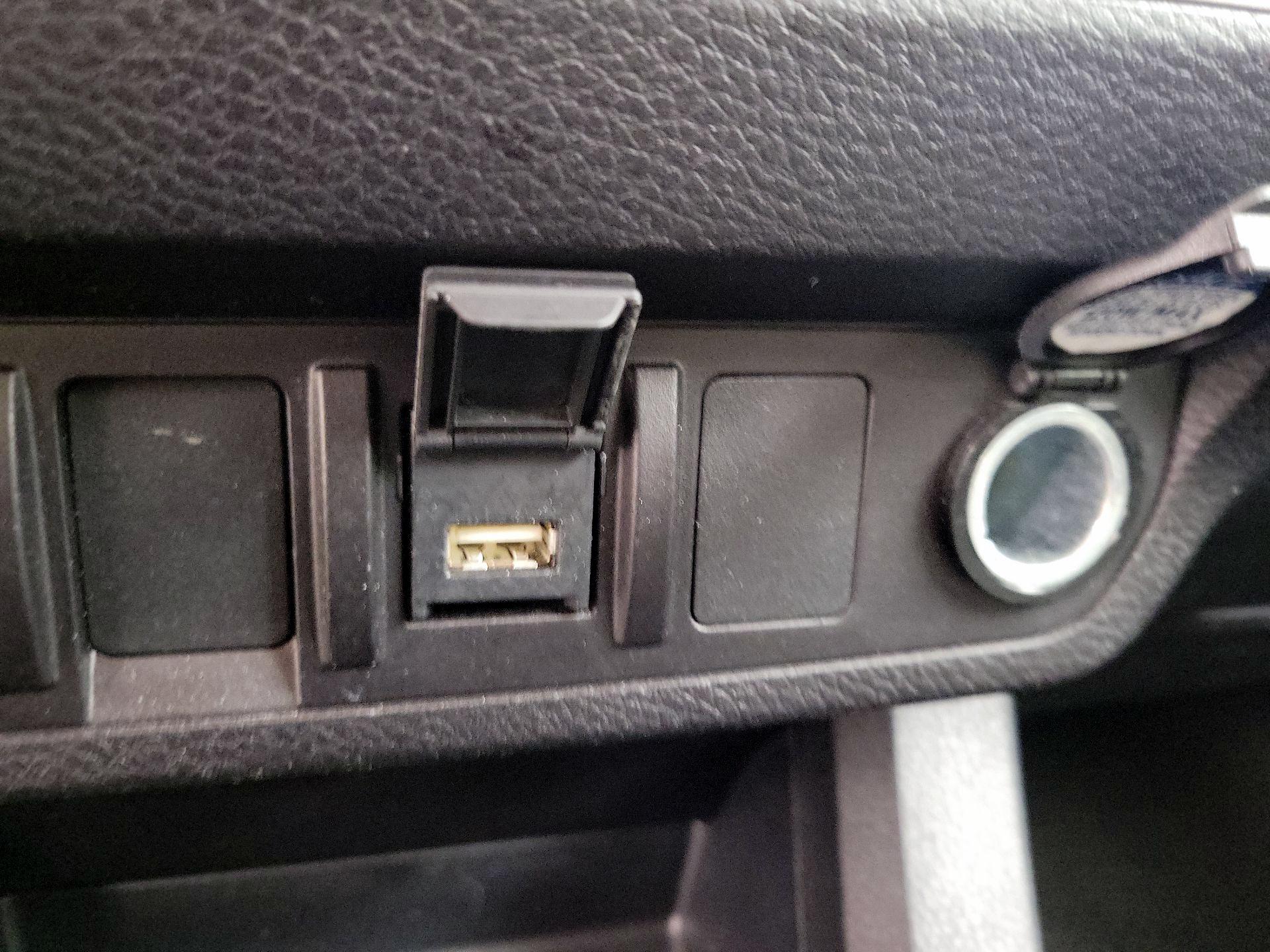 Thumbnail: 2023 Toyota Tacoma - 18