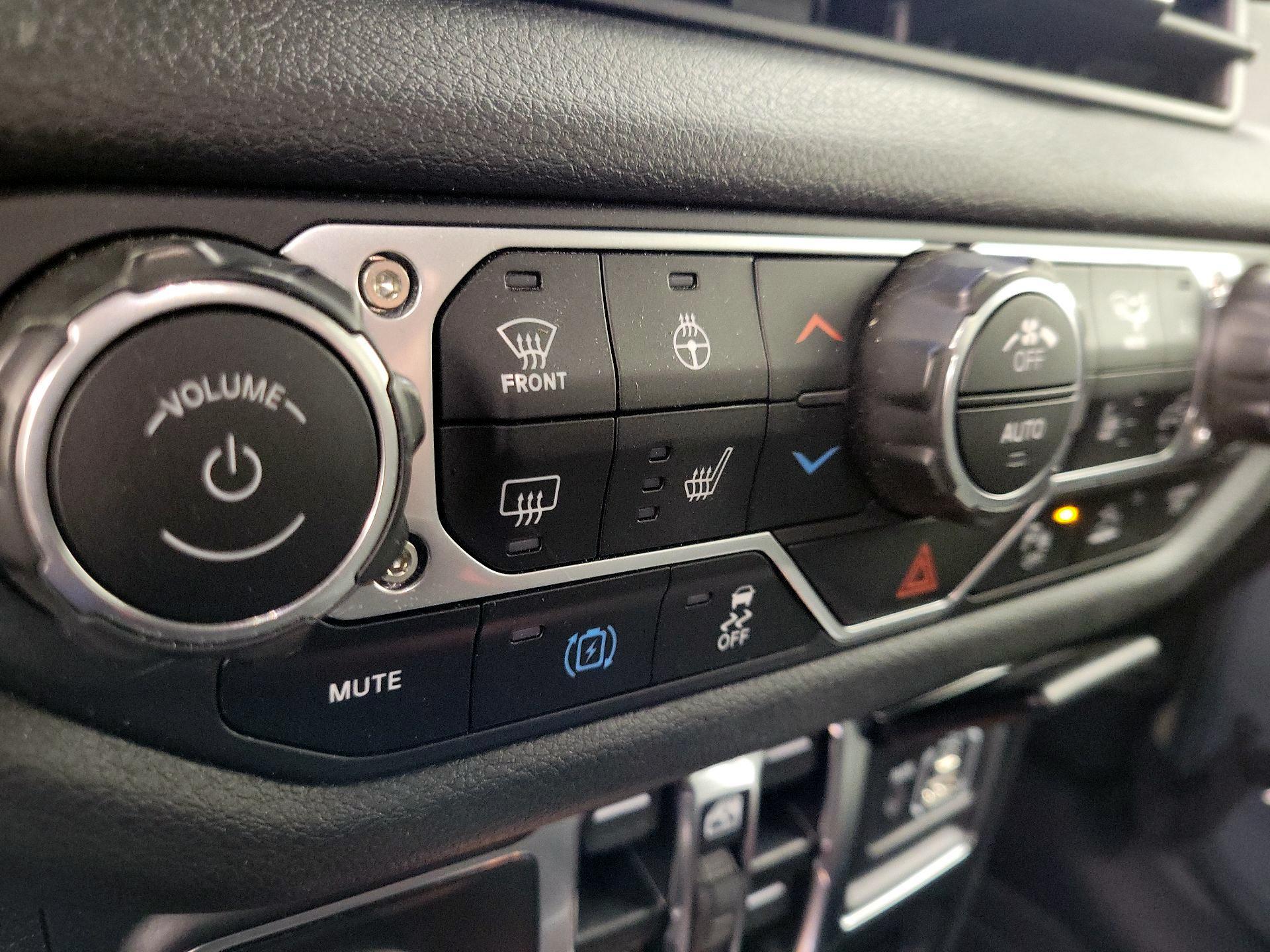 Thumbnail: 2024 Jeep Wrangler - 16