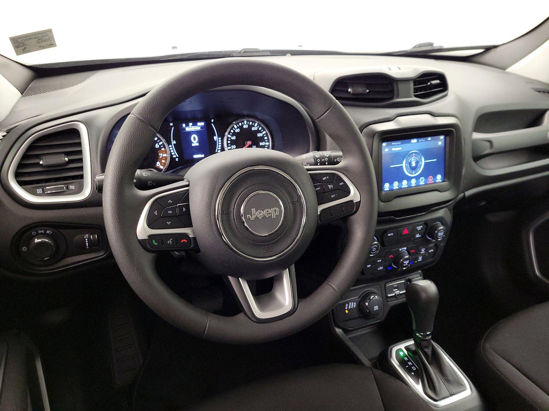 Thumbnail: 2021 Jeep Renegade - 9