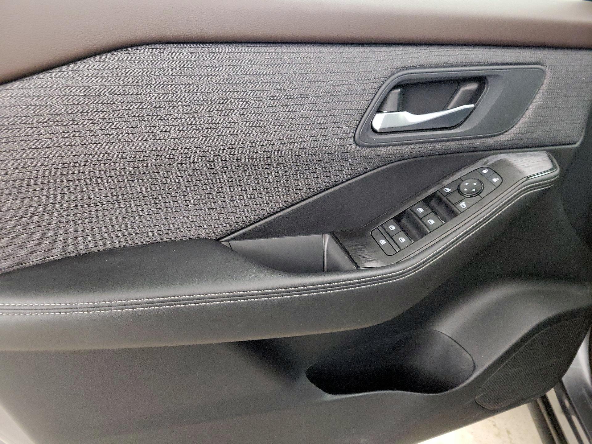 Thumbnail: 2021 Nissan Rogue - 12