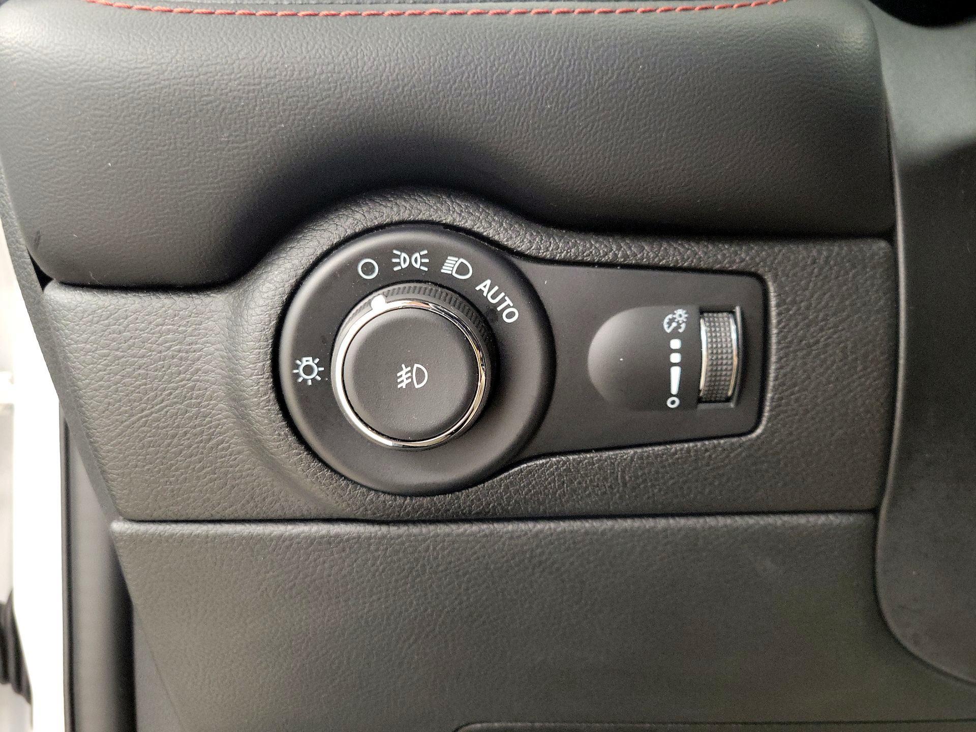 Thumbnail: 2023 Dodge Durango - 13