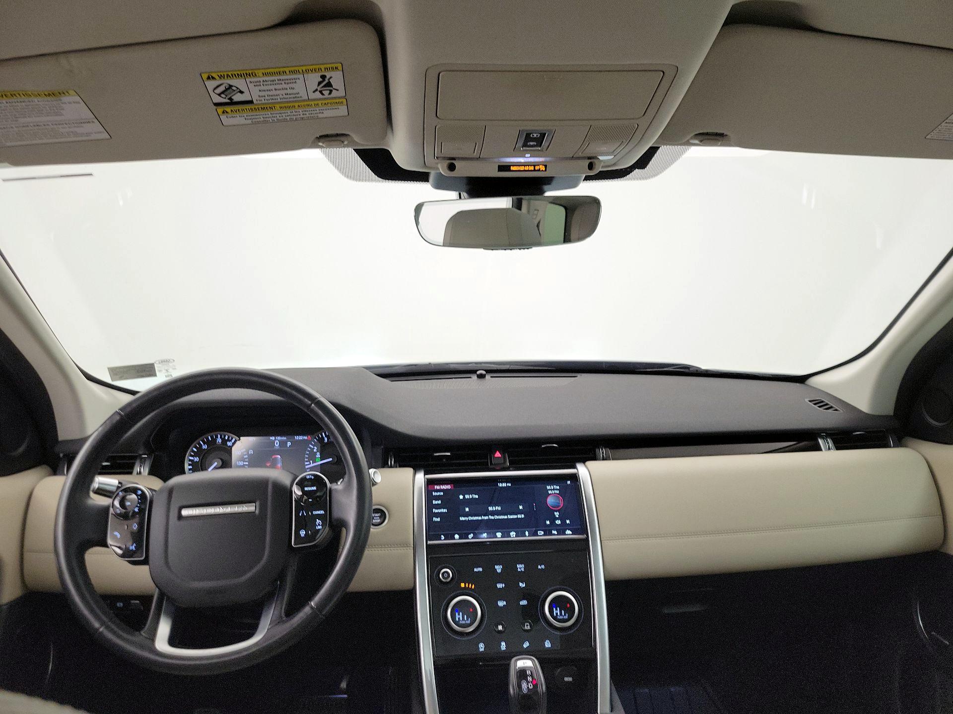 Thumbnail: 2020 Land Rover Discovery Sport - 9