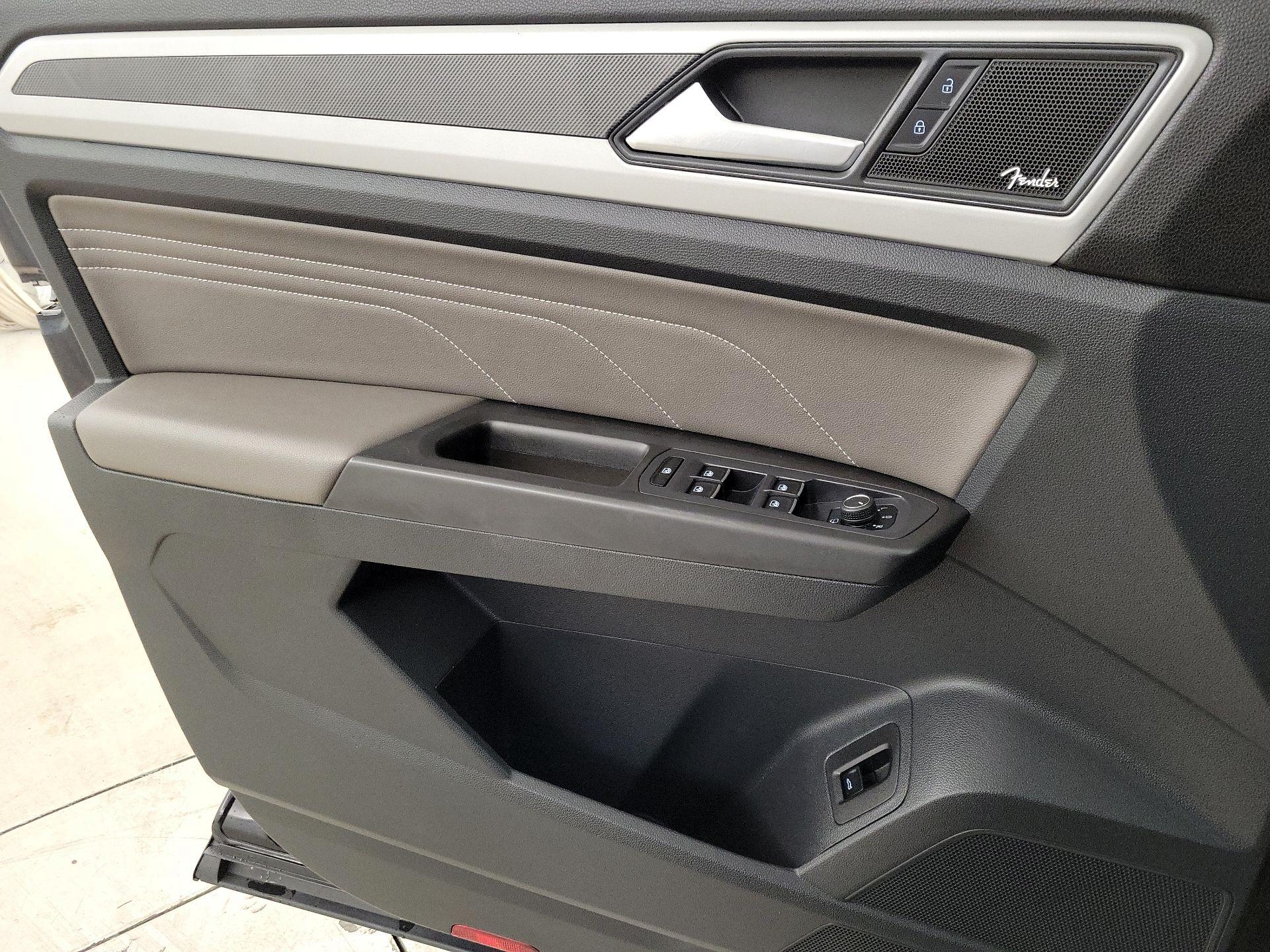 Thumbnail: 2022 Volkswagen Atlas - 12