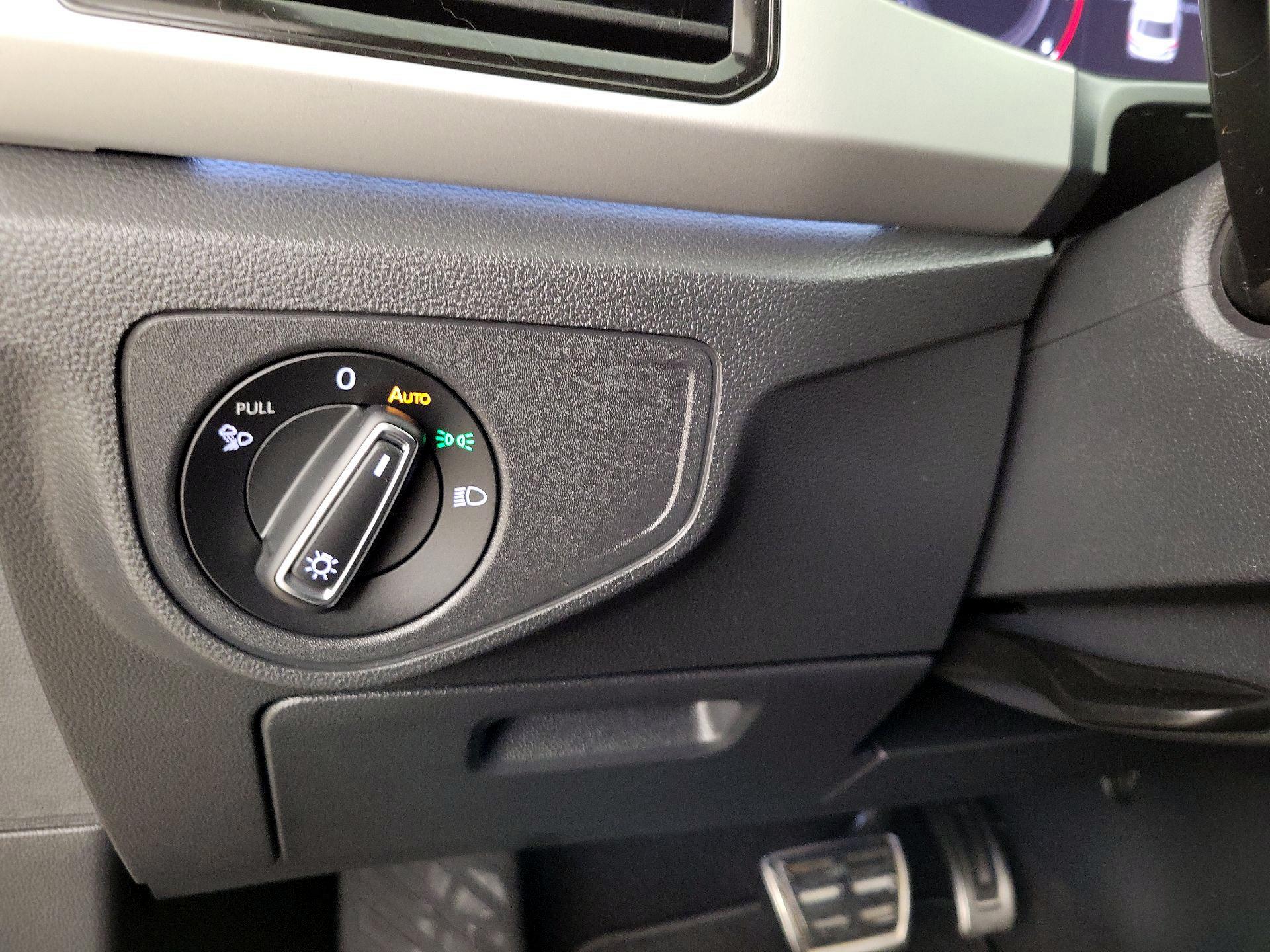 Thumbnail: 2022 Volkswagen Atlas - 13