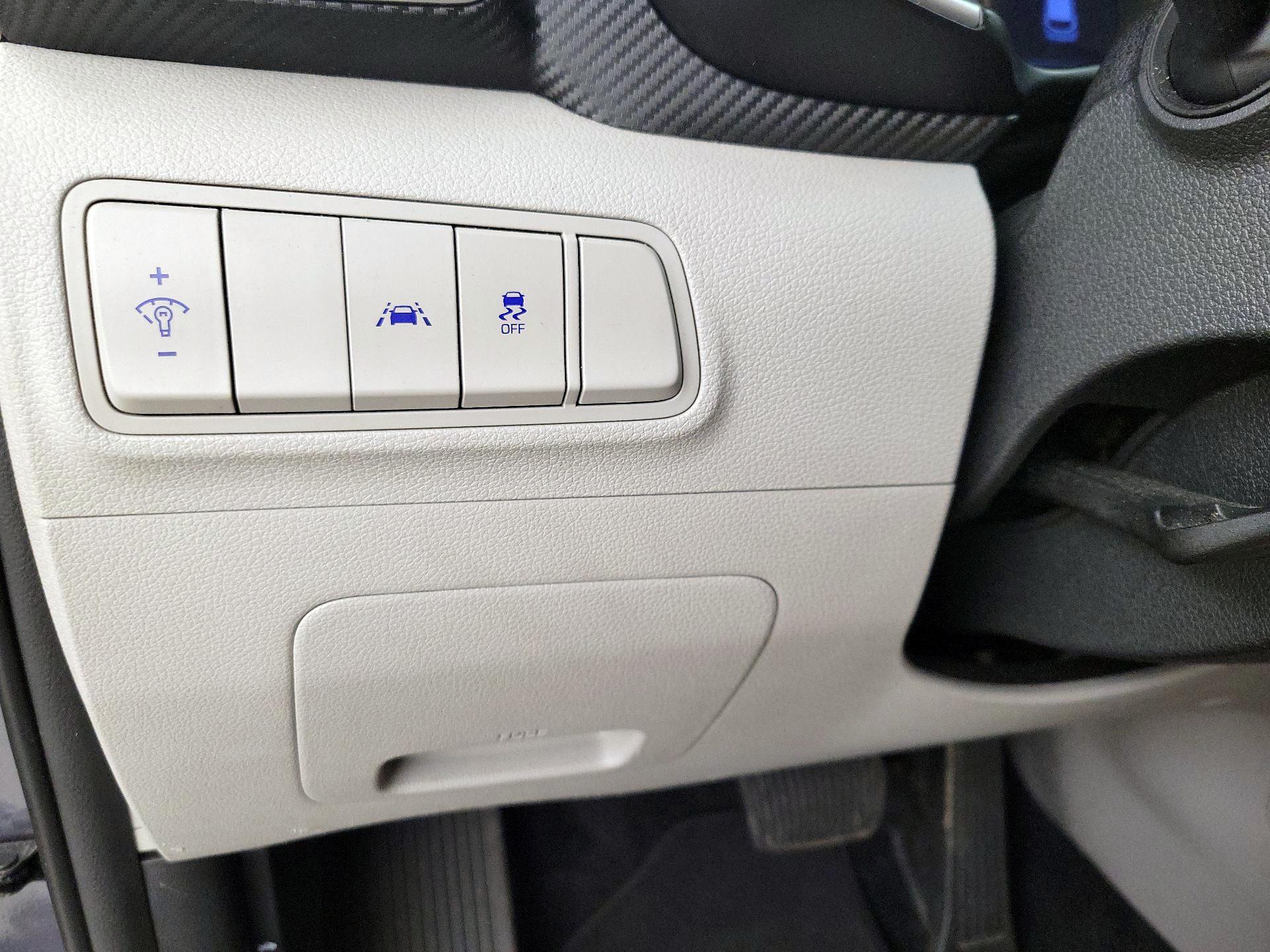 Thumbnail: 2019 Hyundai Tucson - 13