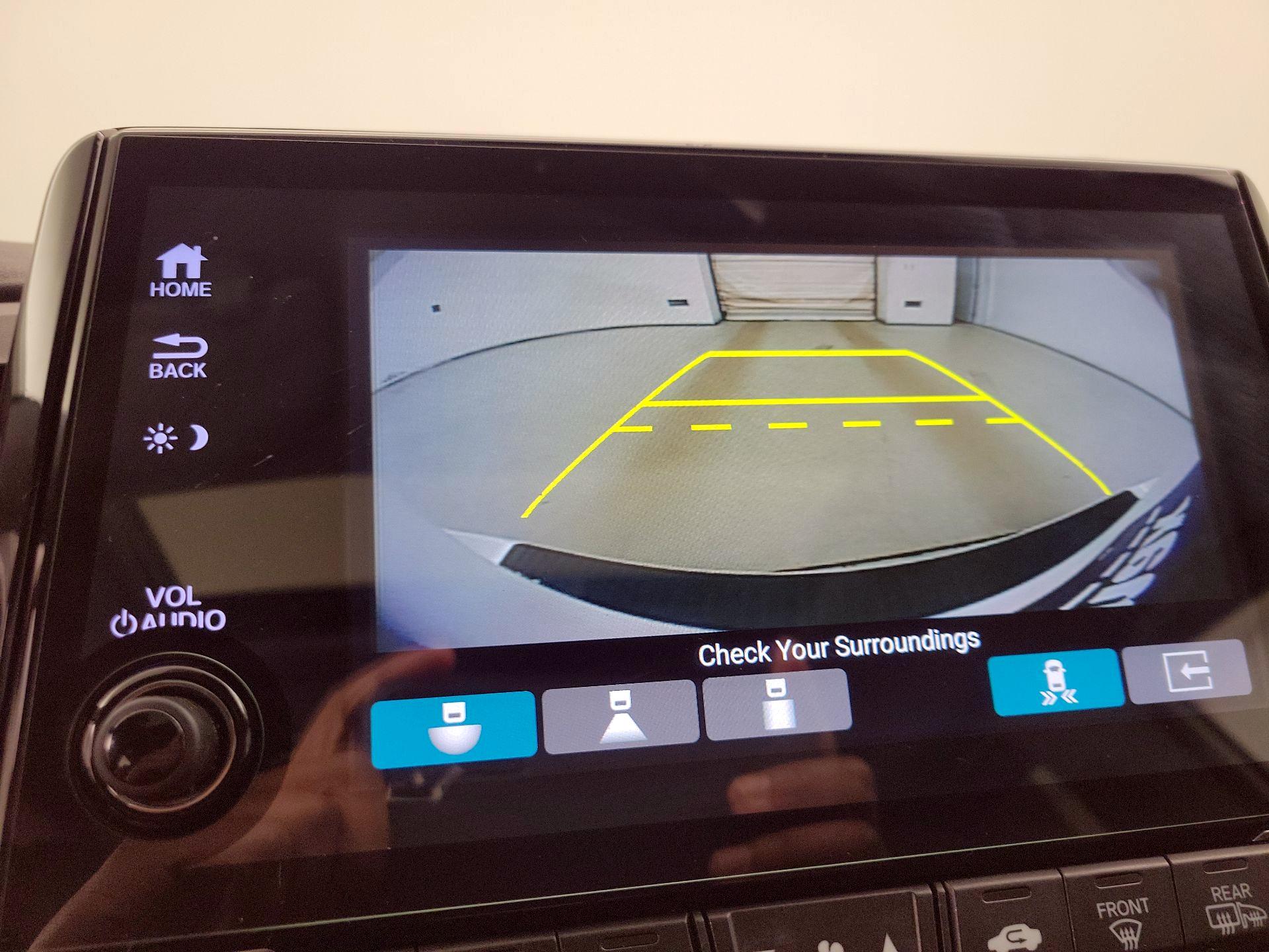 Thumbnail: 2018 Honda Odyssey - 15