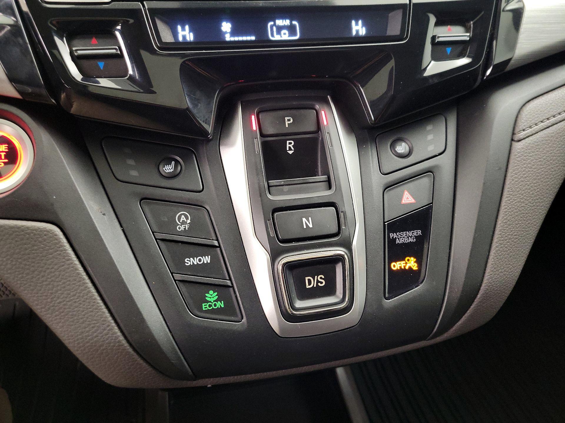 Thumbnail: 2018 Honda Odyssey - 18