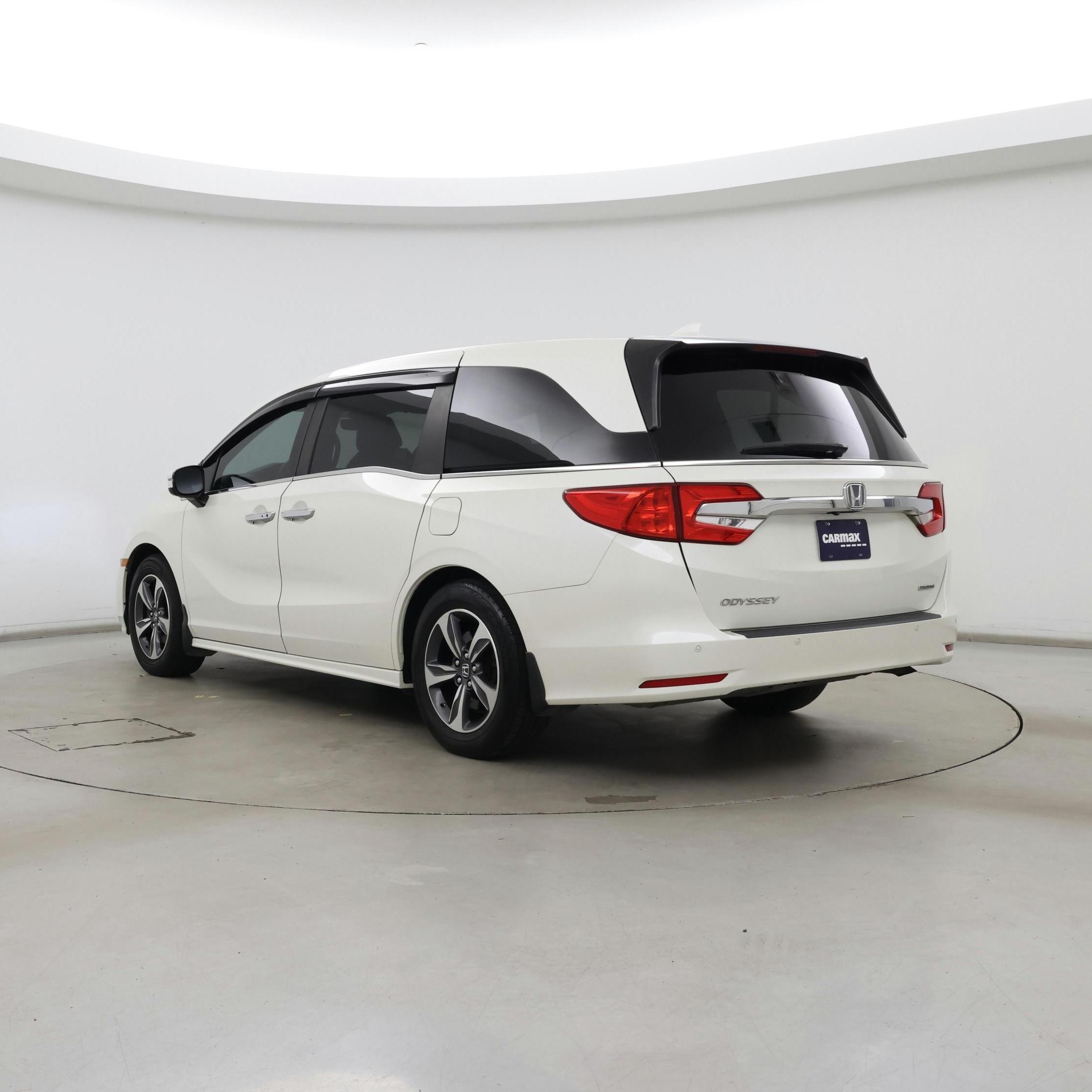 Thumbnail: 2018 Honda Odyssey - 2