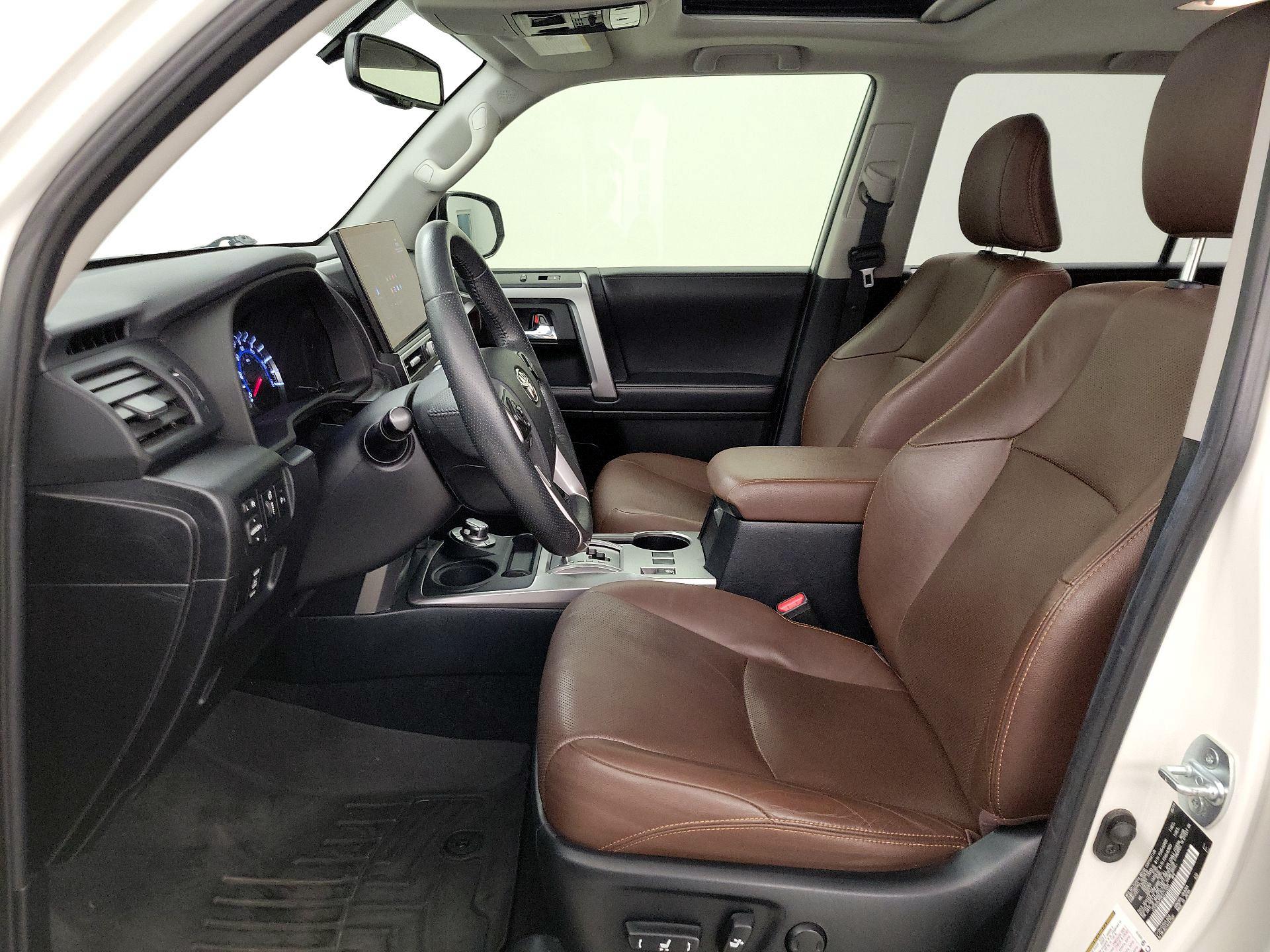 Thumbnail: 2019 Toyota 4Runner - 11