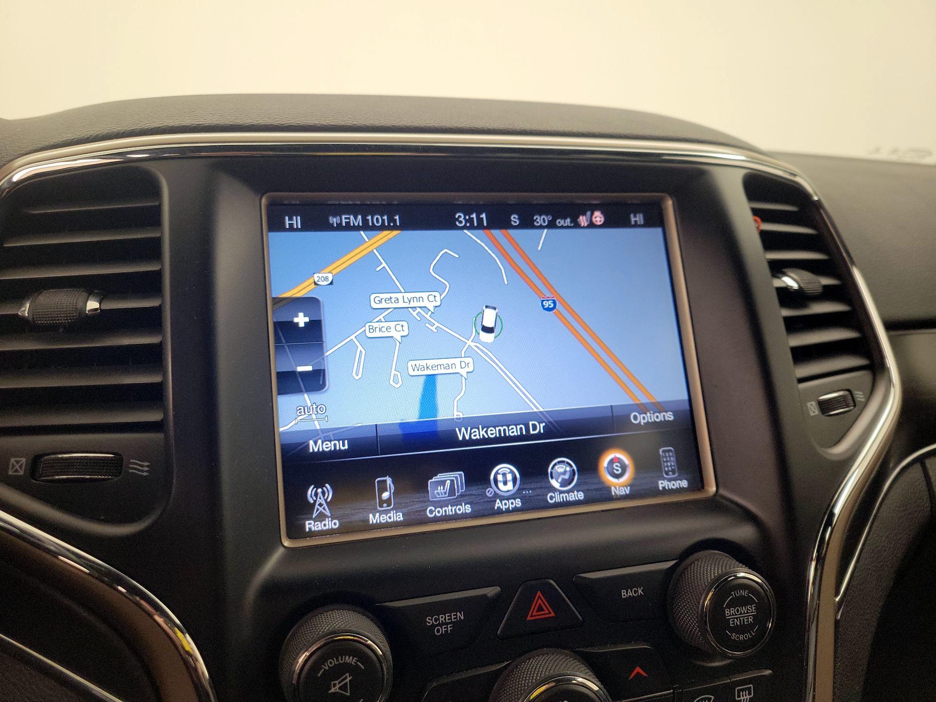 Thumbnail: 2016 Jeep Grand Cherokee - 14