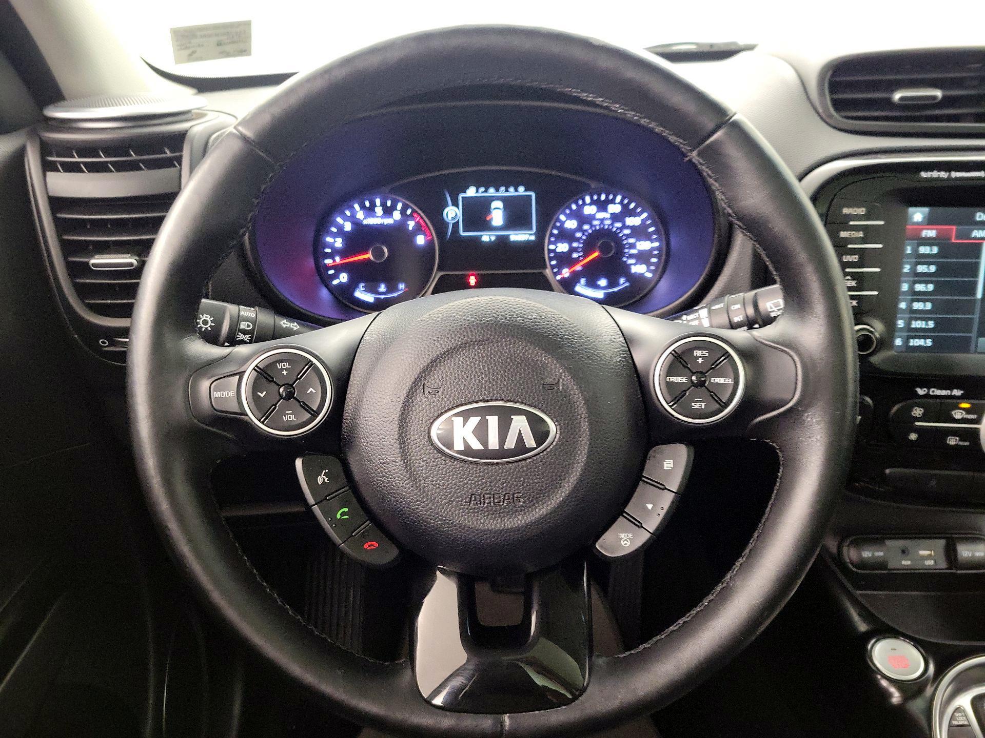 Thumbnail: 2016 Kia Soul - 10