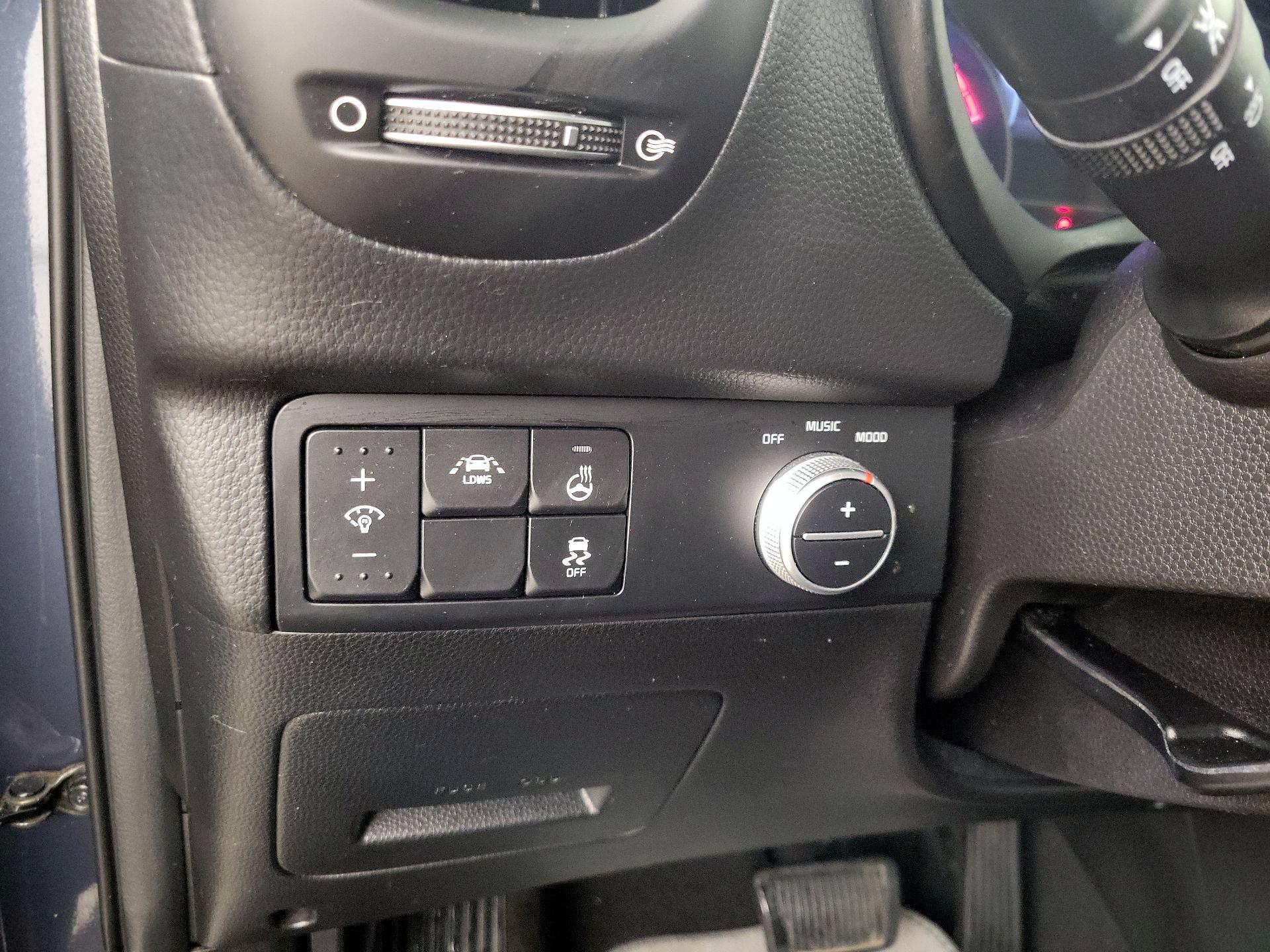 Thumbnail: 2016 Kia Soul - 13