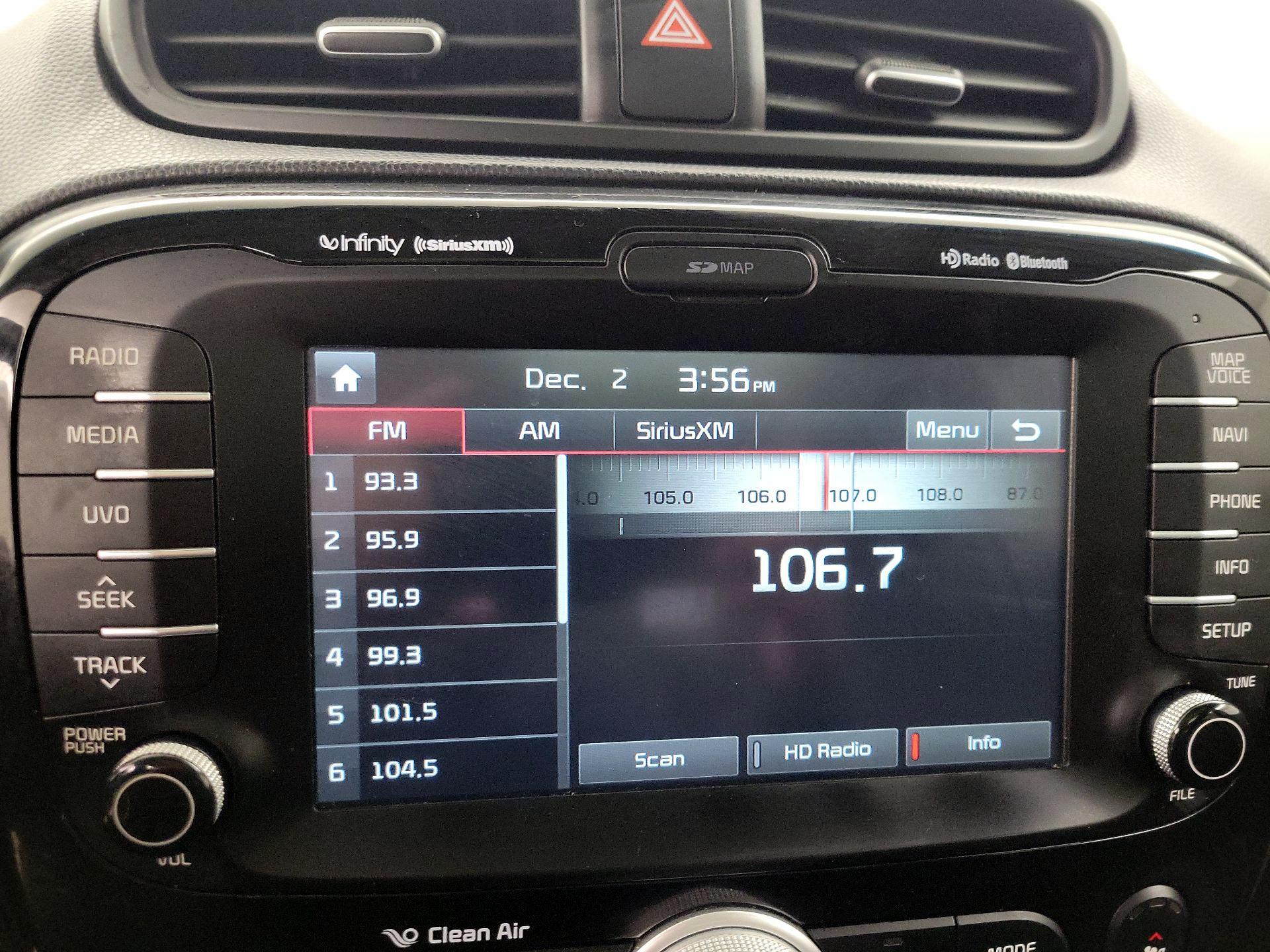 Thumbnail: 2016 Kia Soul - 16