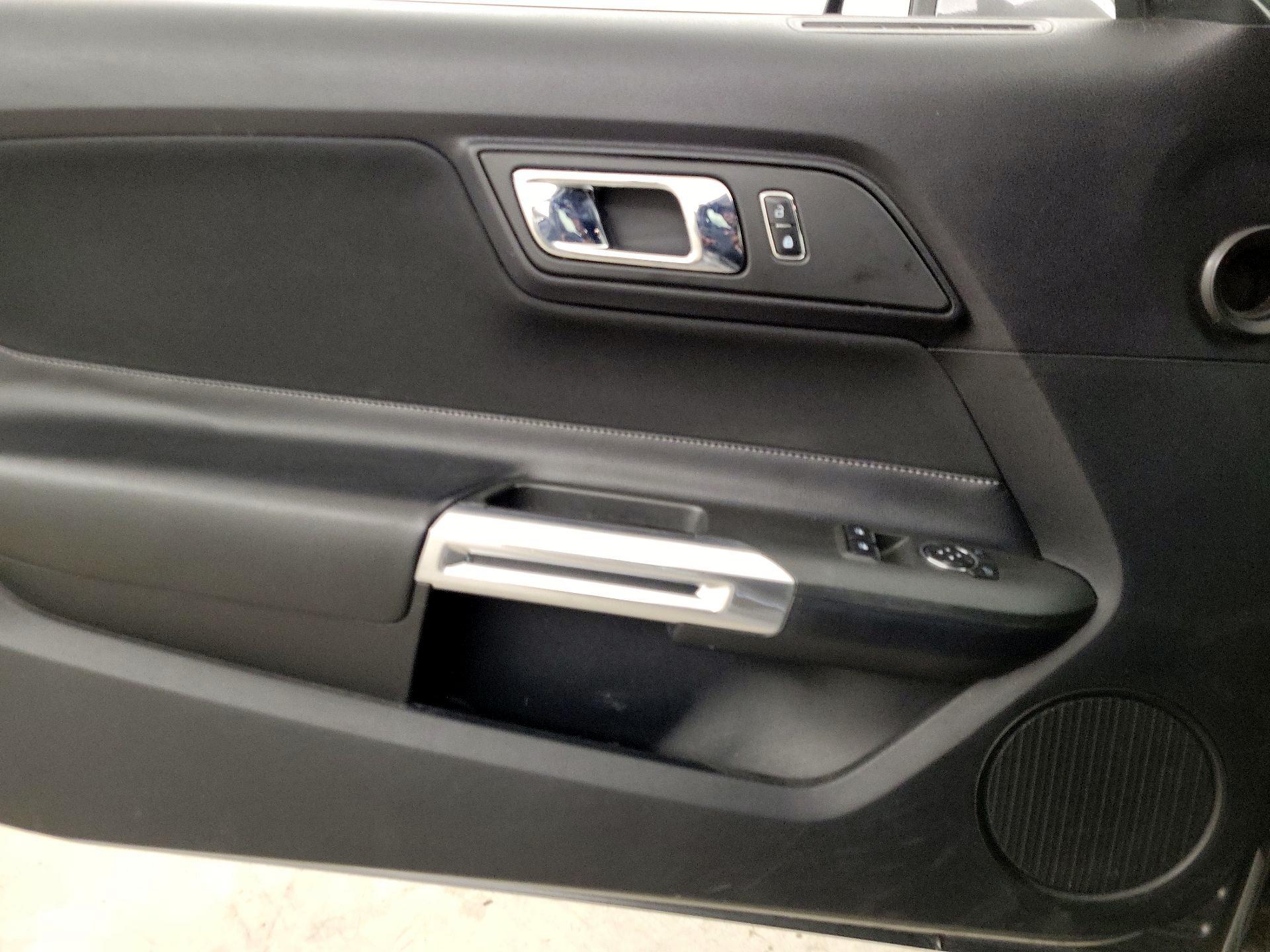 Thumbnail: 2015 Ford Mustang - 12