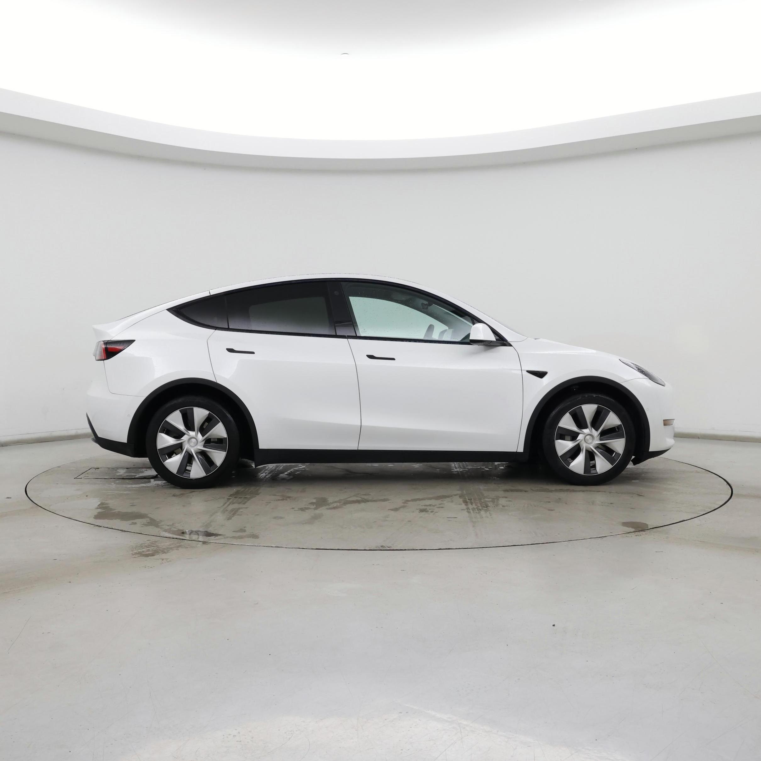 Thumbnail: 2021 Tesla Model Y - 7