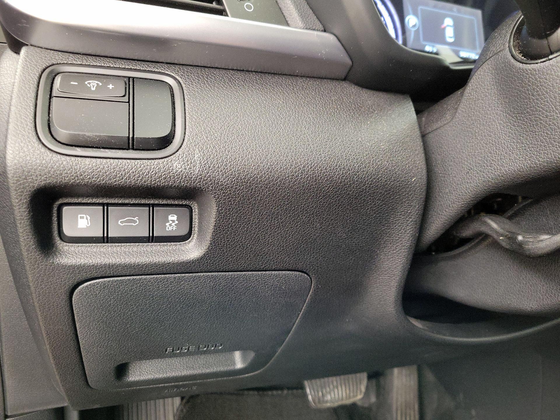 Thumbnail: 2018 Kia Optima - 13