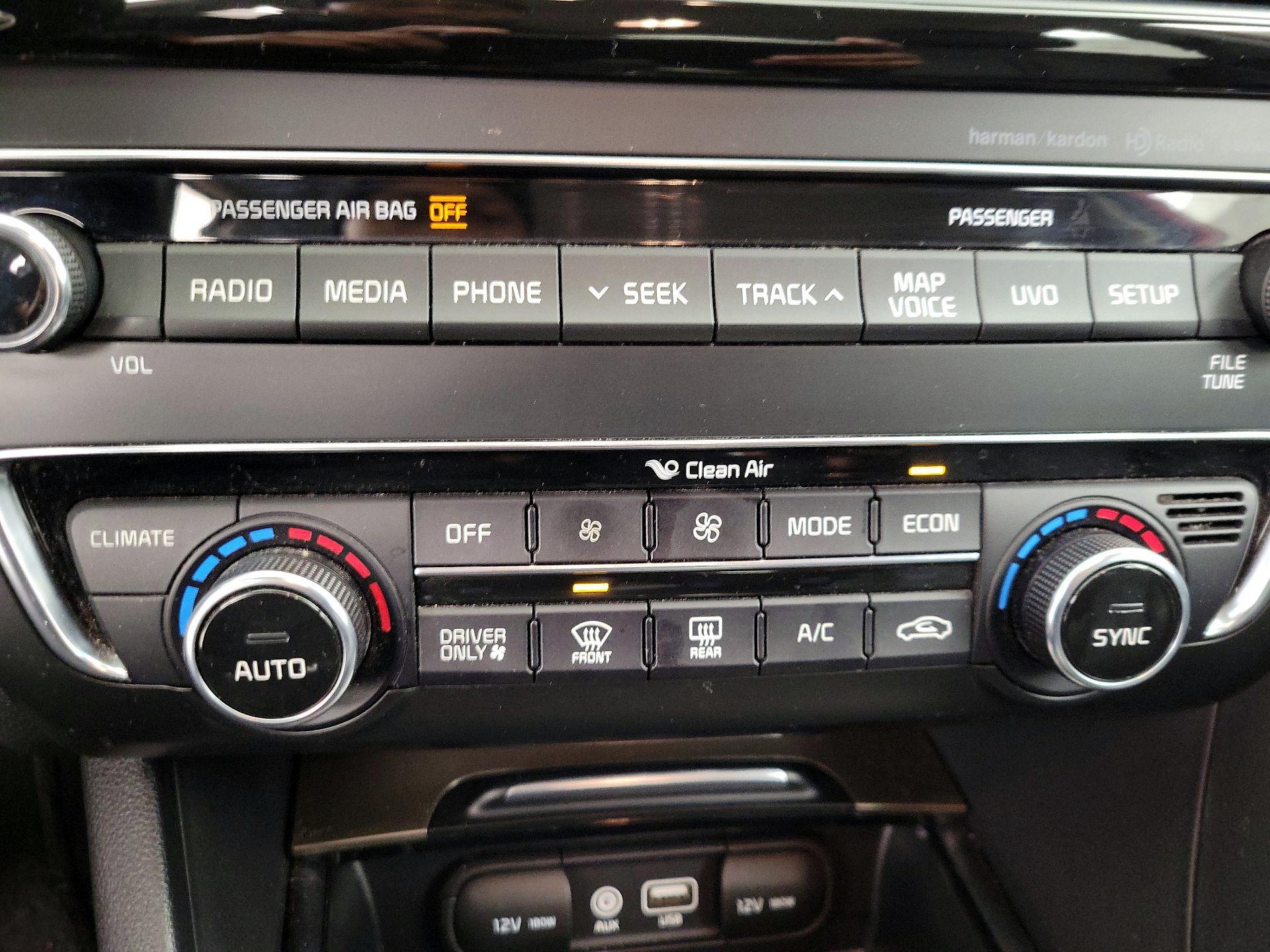 Thumbnail: 2018 Kia Optima - 17