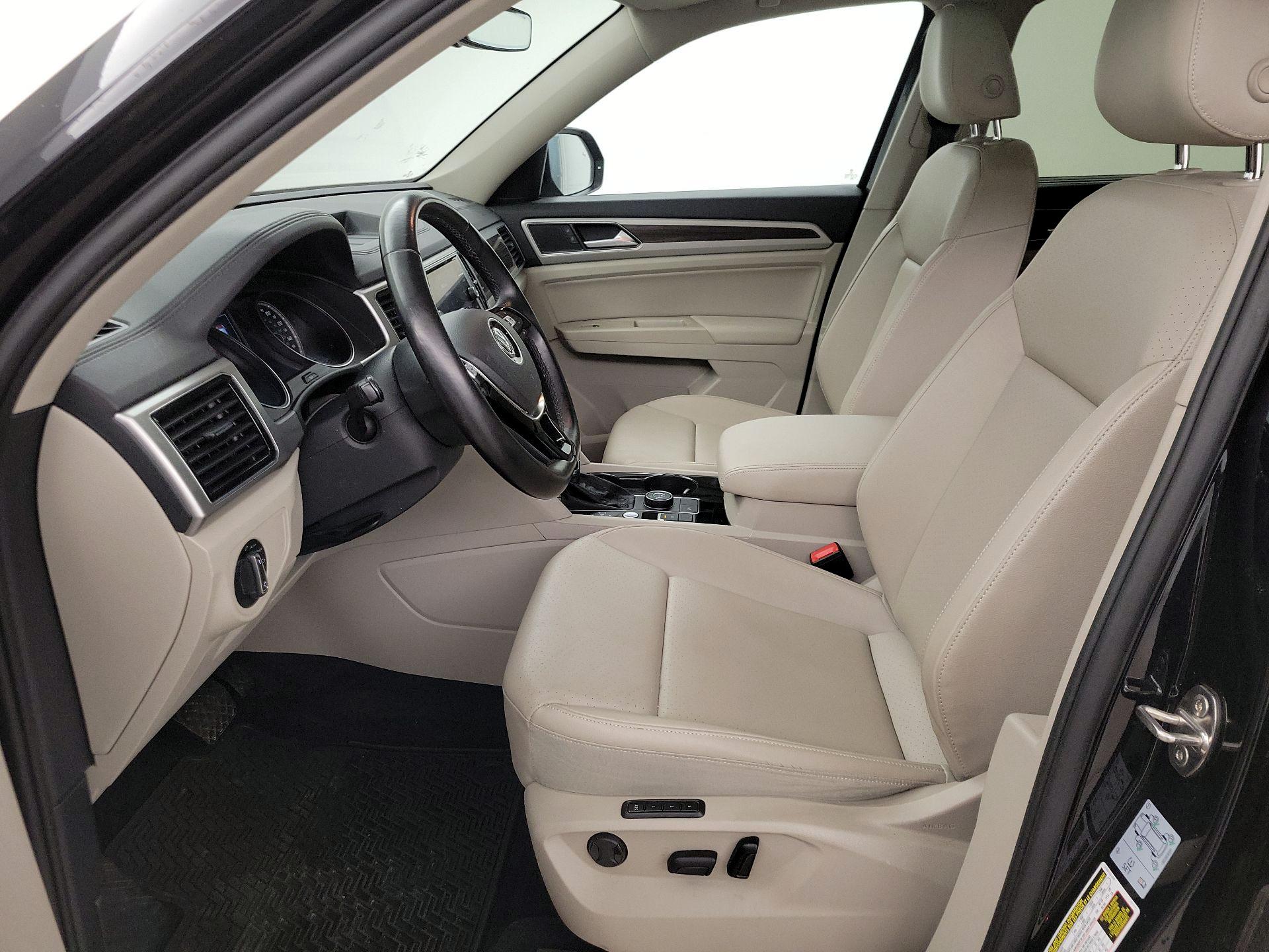 Thumbnail: 2018 Volkswagen Atlas - 11