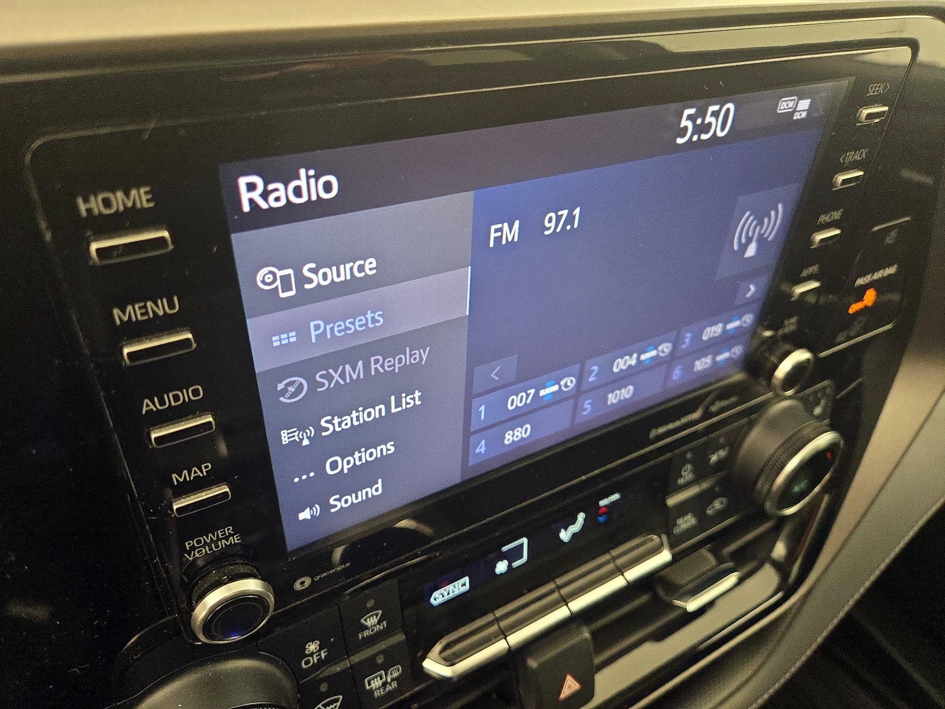 Thumbnail: 2022 Toyota Highlander - 15