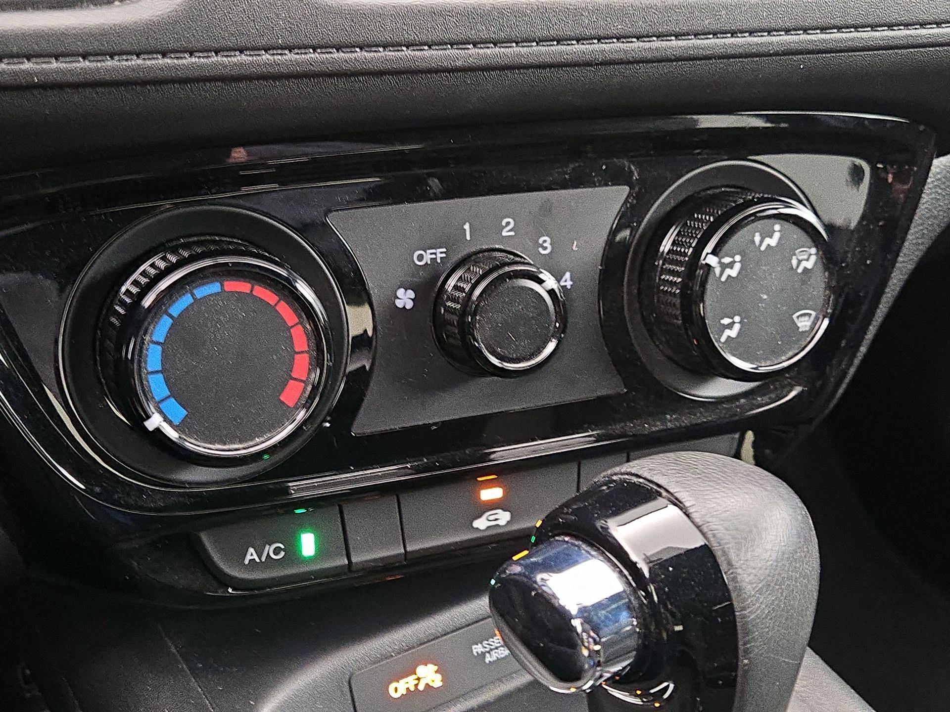 Thumbnail: 2022 Honda HR-V - 16